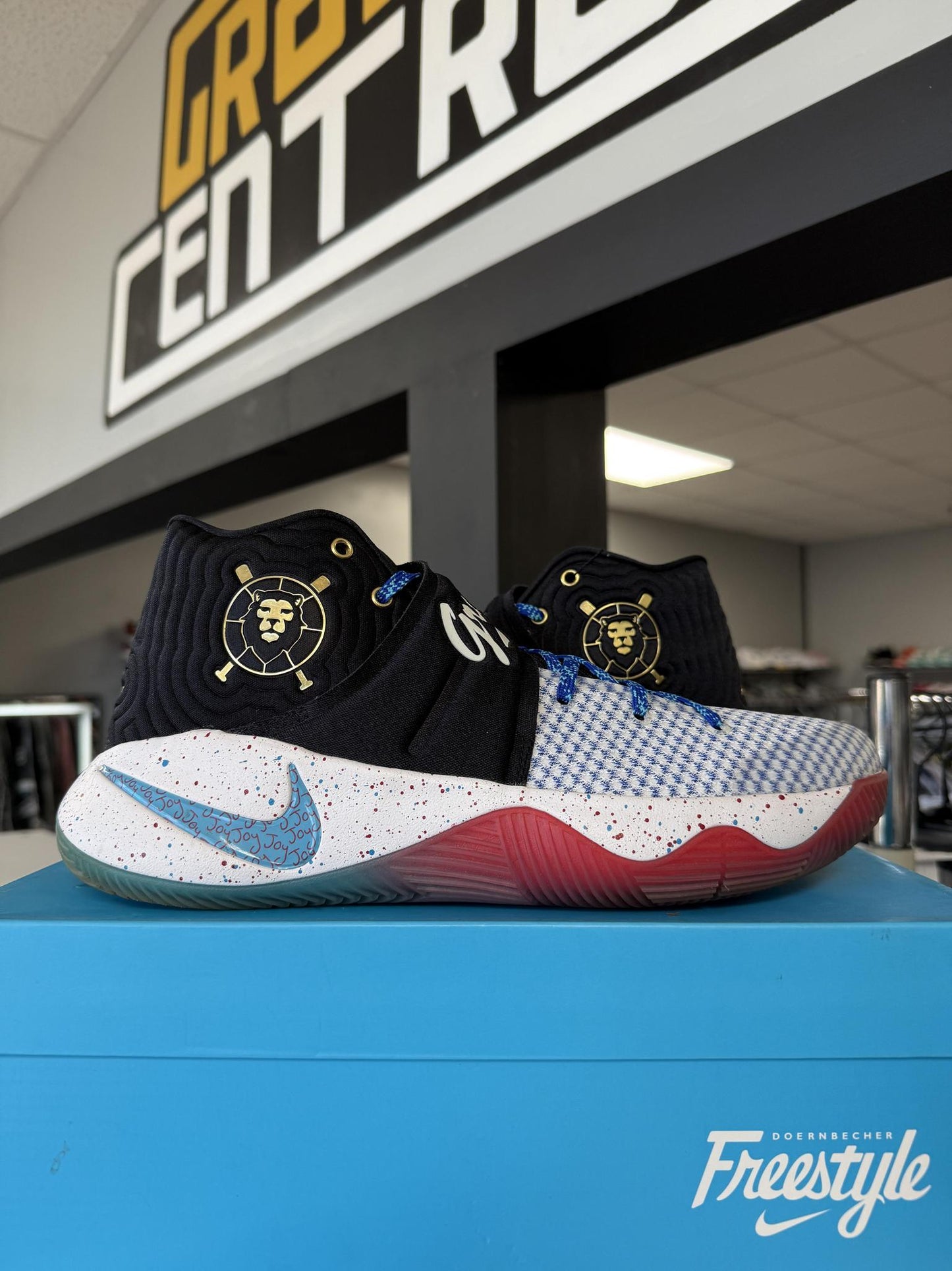 Kyrie 2 "Doernbecher" Used Size 11