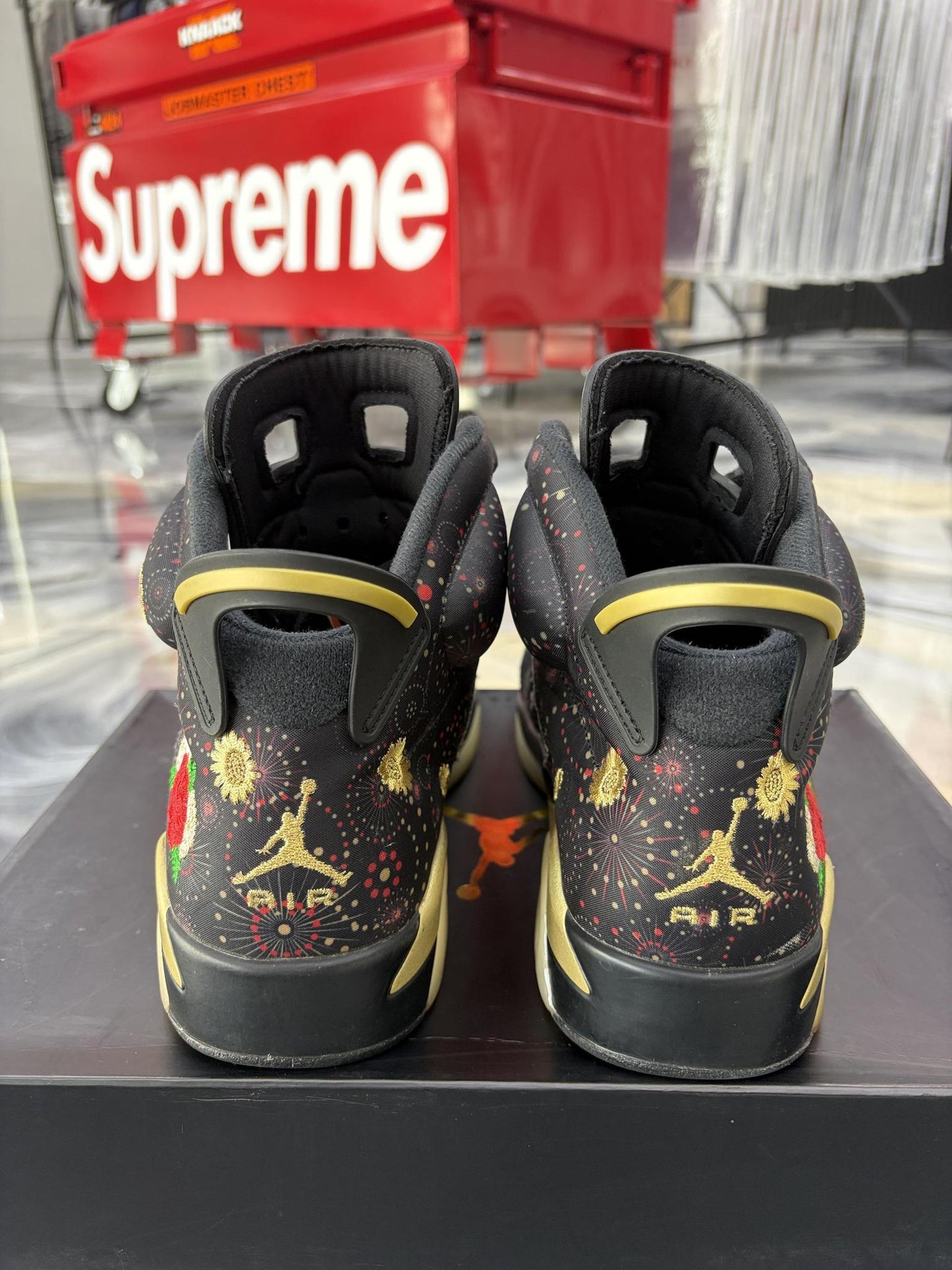 Jordan 6 "CNY" Used Size 9