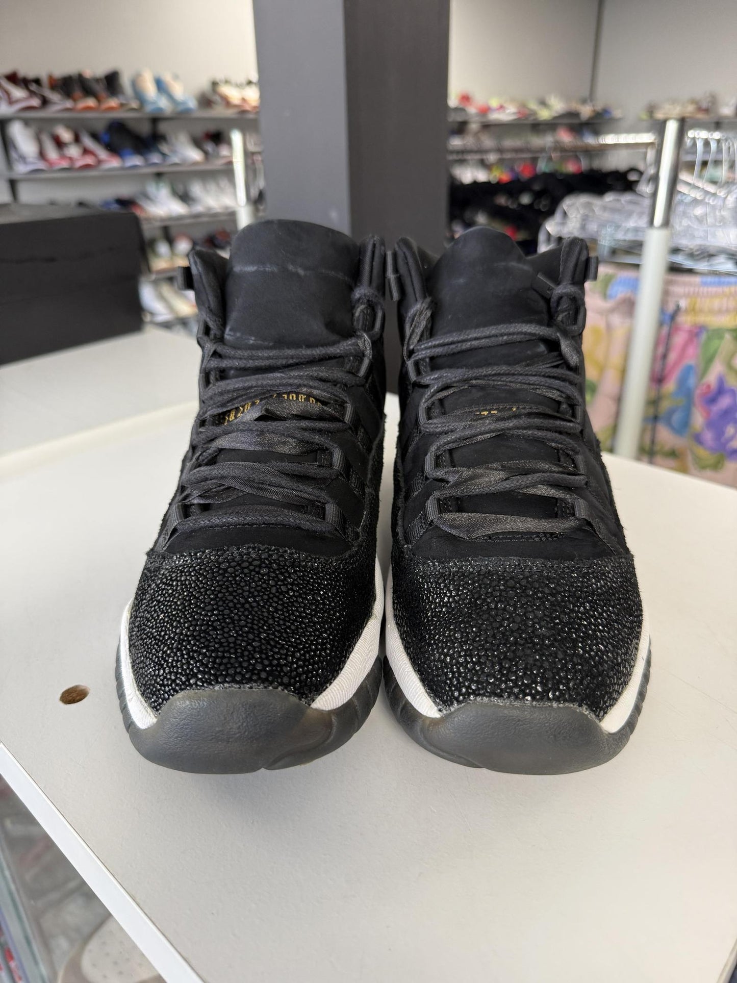 Jordan 11 "Stingray" Used Size 7Y/8.5W
