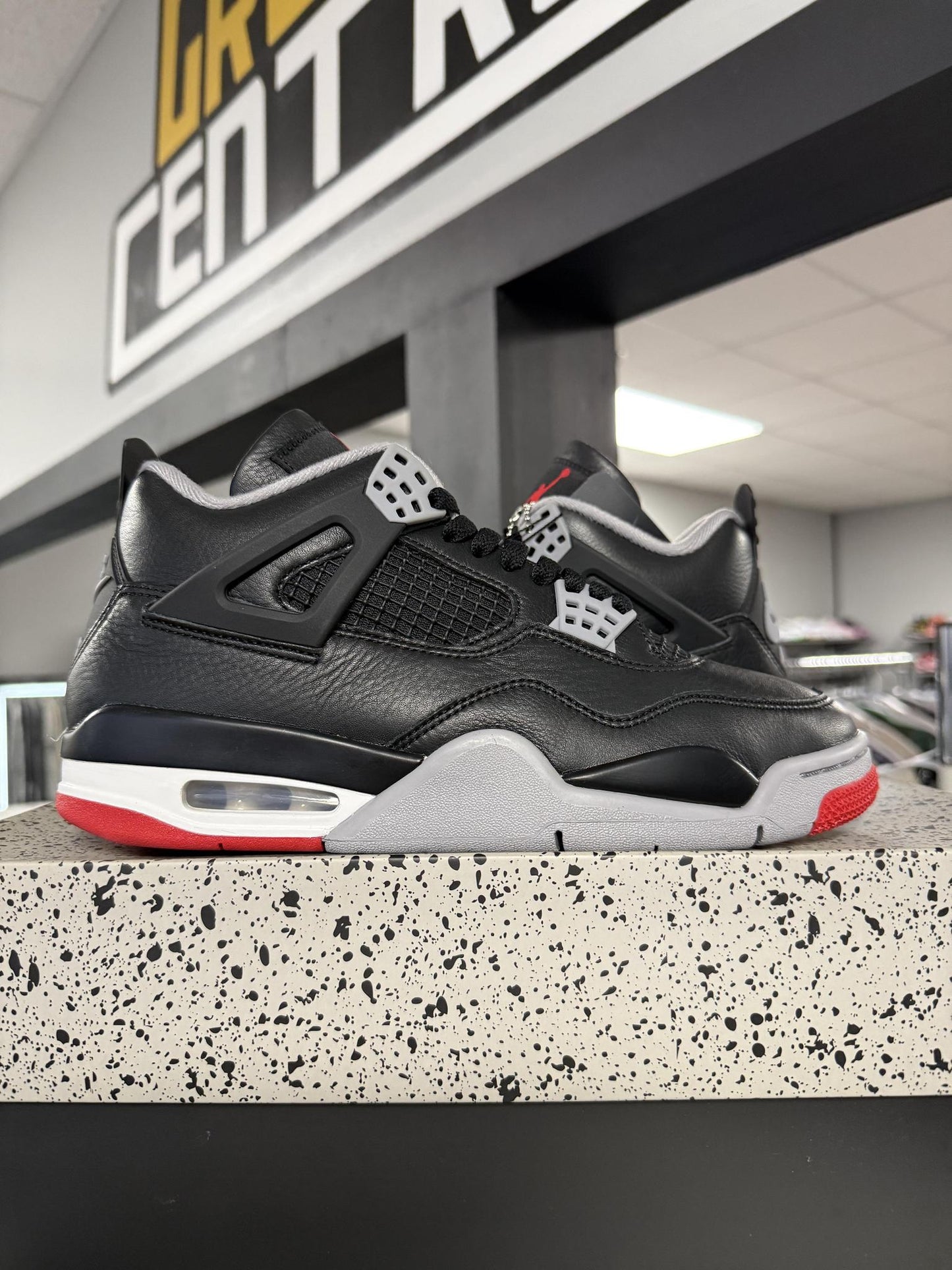Jordan 4 "Bred Reimagined" Used Size 8
