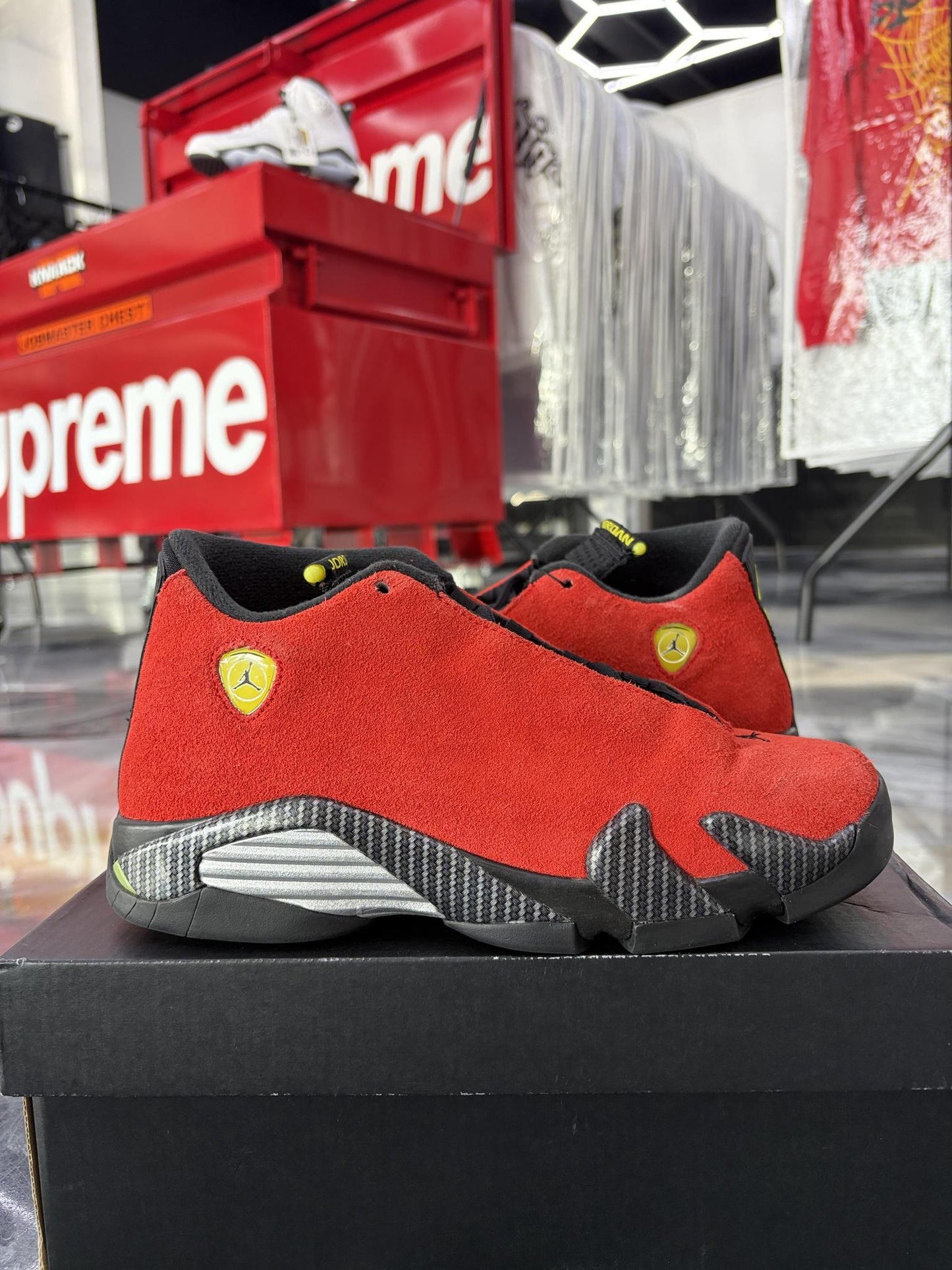 Jordan 14 "Ferrari" Used Size 6Y/7.5W