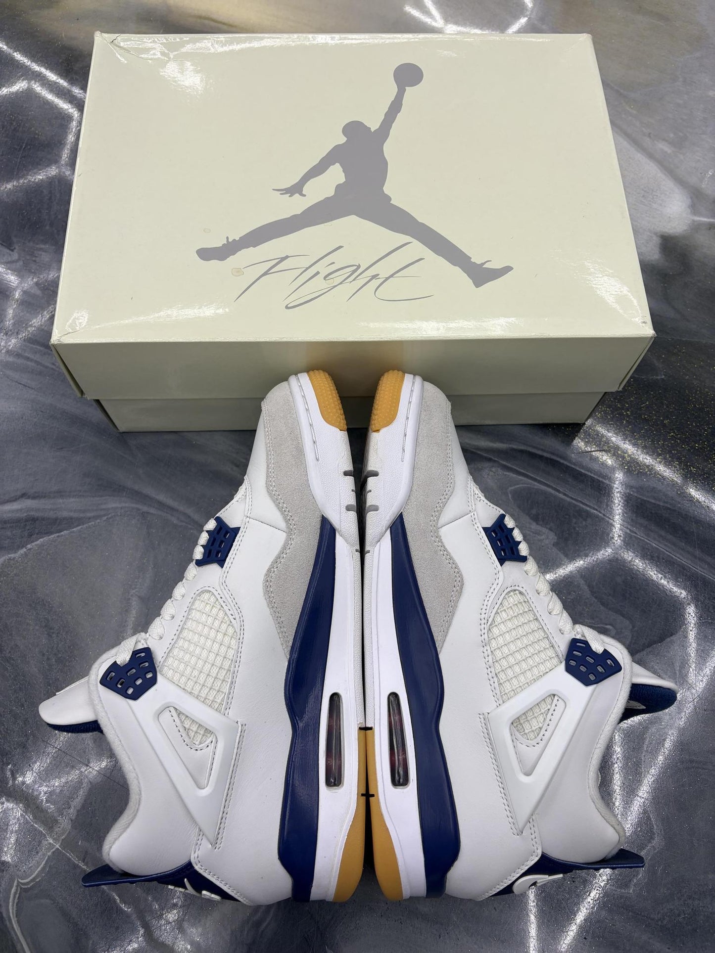 Jordan 4 x SB "Navy" Used Size 9