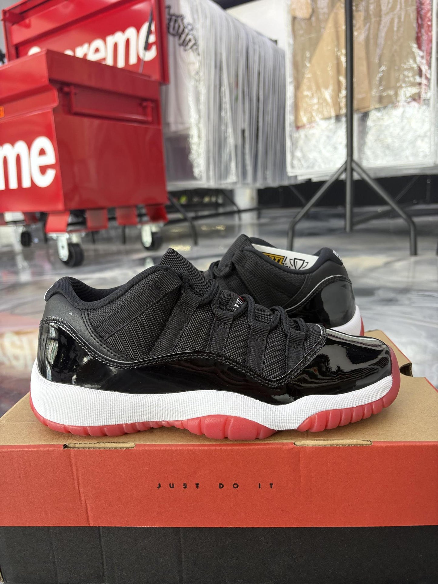 Jordan 11 Low "Bred" Used Size 7Y/8.5W