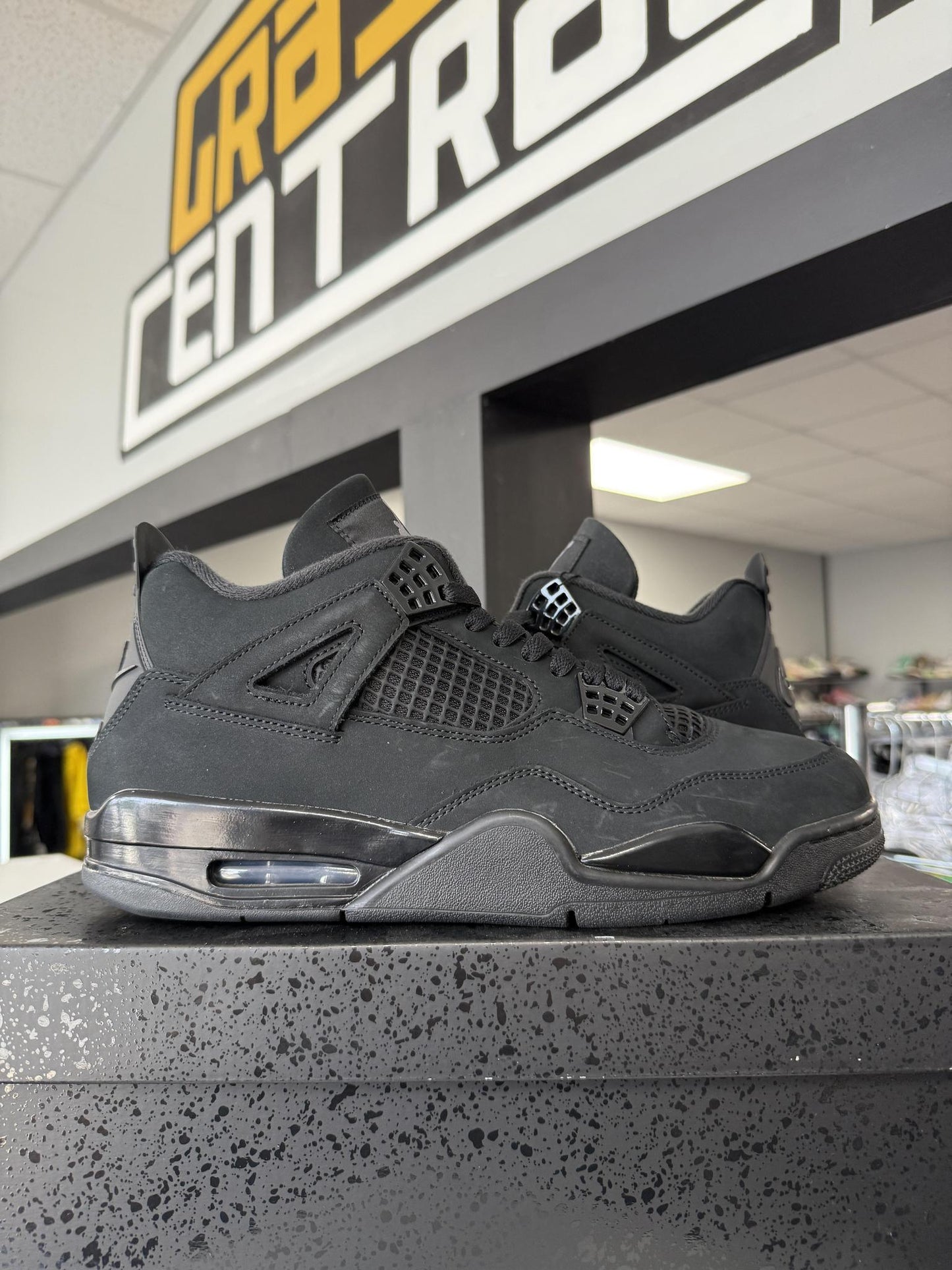 Jordan 4 "Black Cat" Used Size 11.5