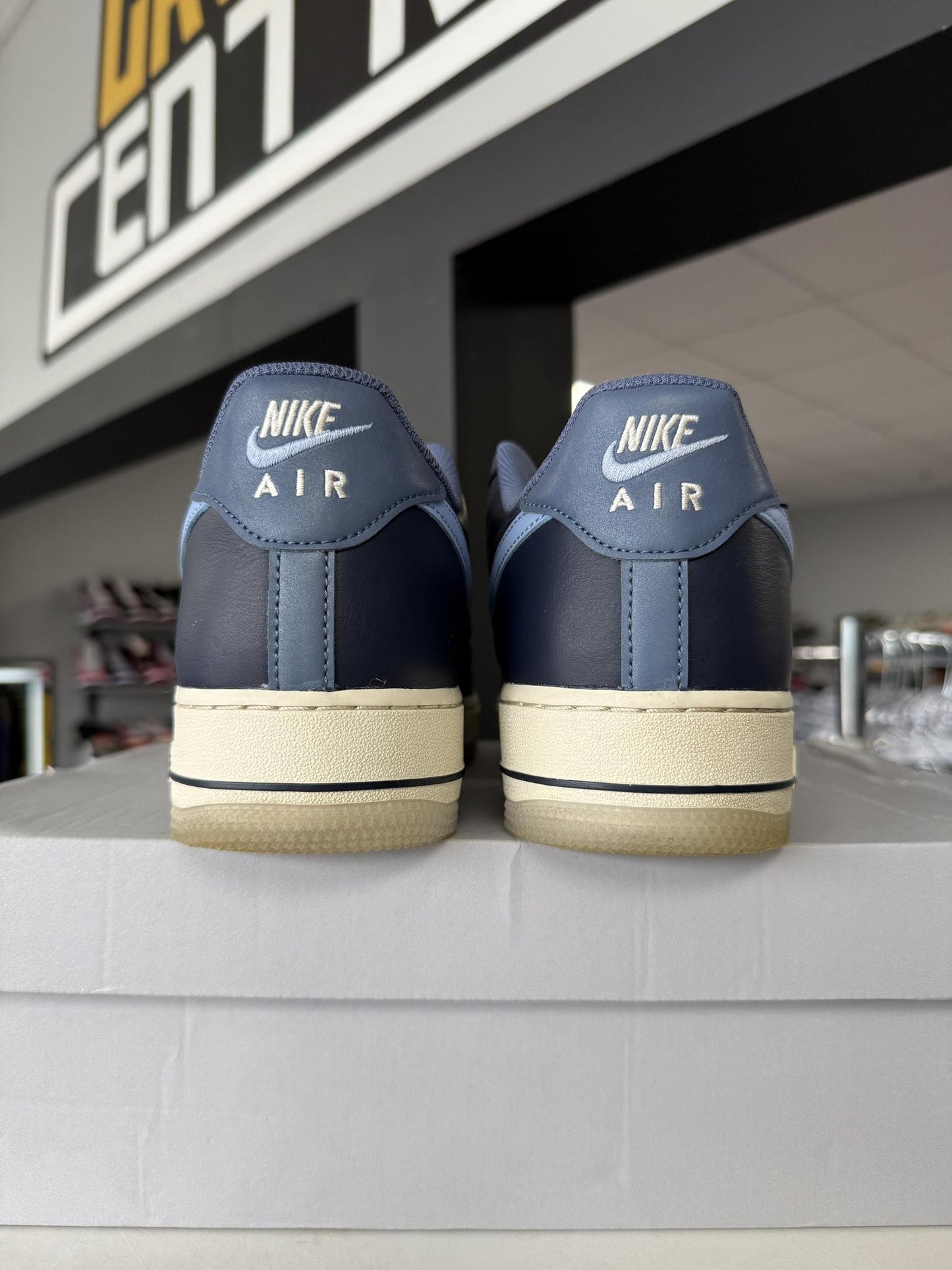 Nike Air Force One Low "Obsidian Aluminum" Used Size 11.5