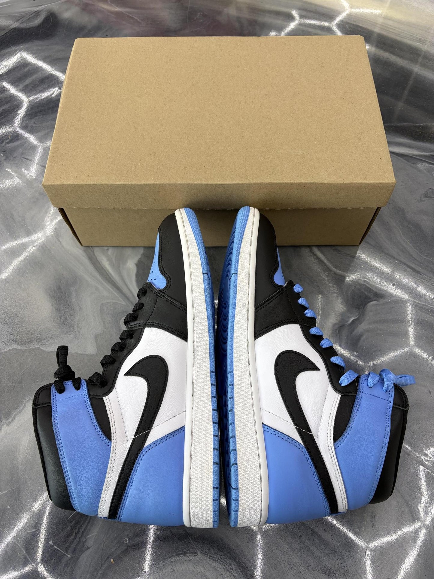 Jordan 1 "UNC Toe" Used Size 10.5