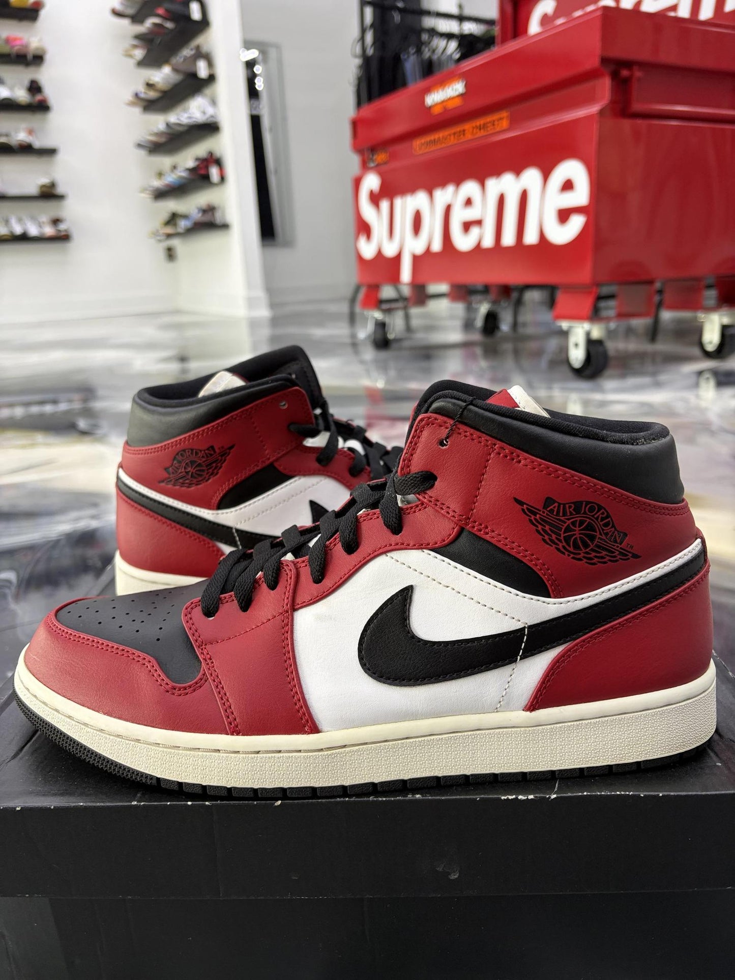 Jordan 1 Mid "Chicago Toe" Used Size 12