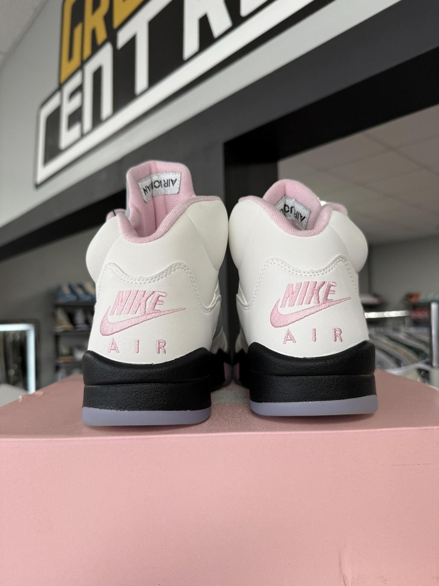 Jordan 5 "Soft Pink" Used Size 7.5