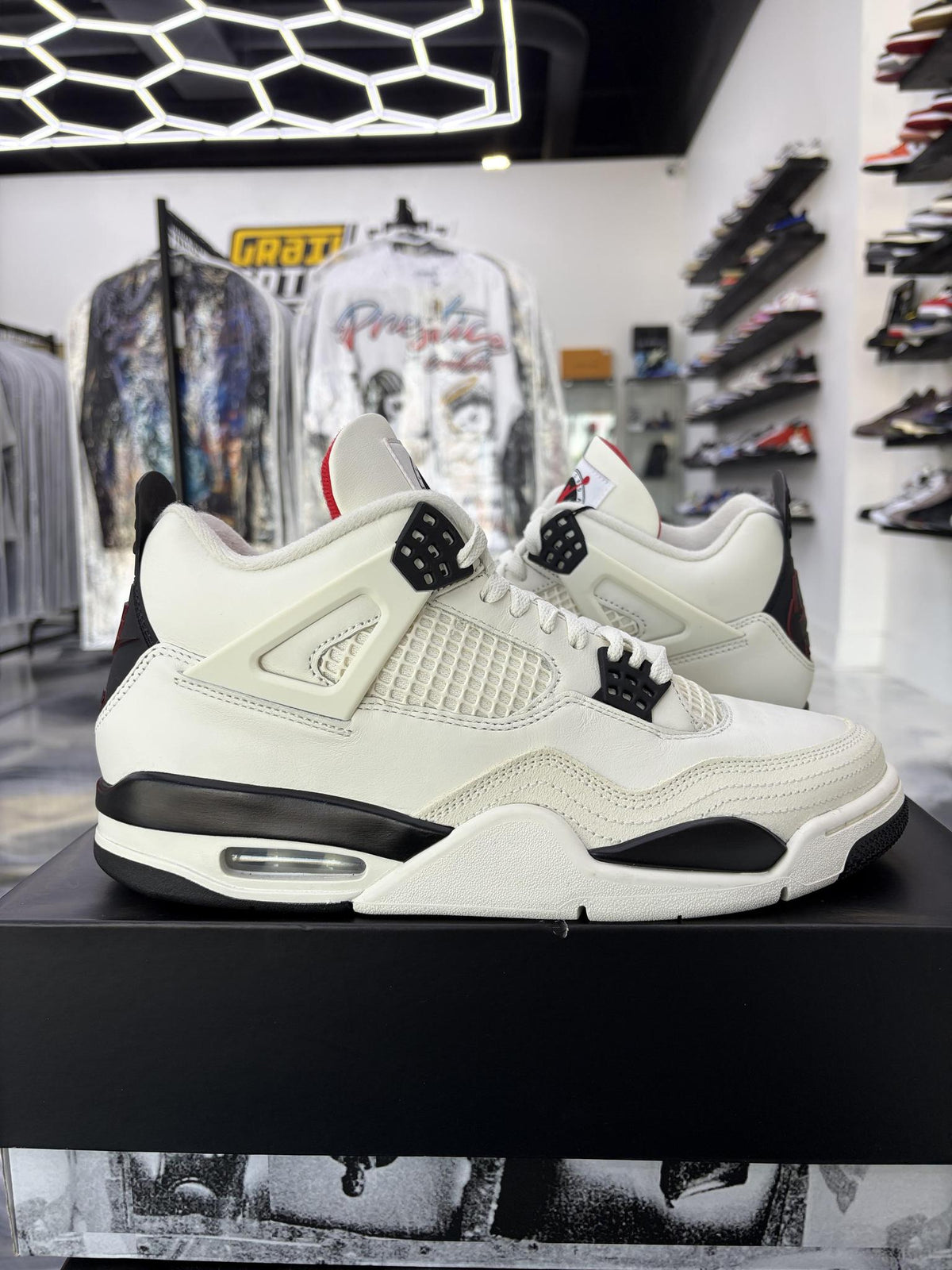 Jordan 4 "Flight Club" Used Size 11