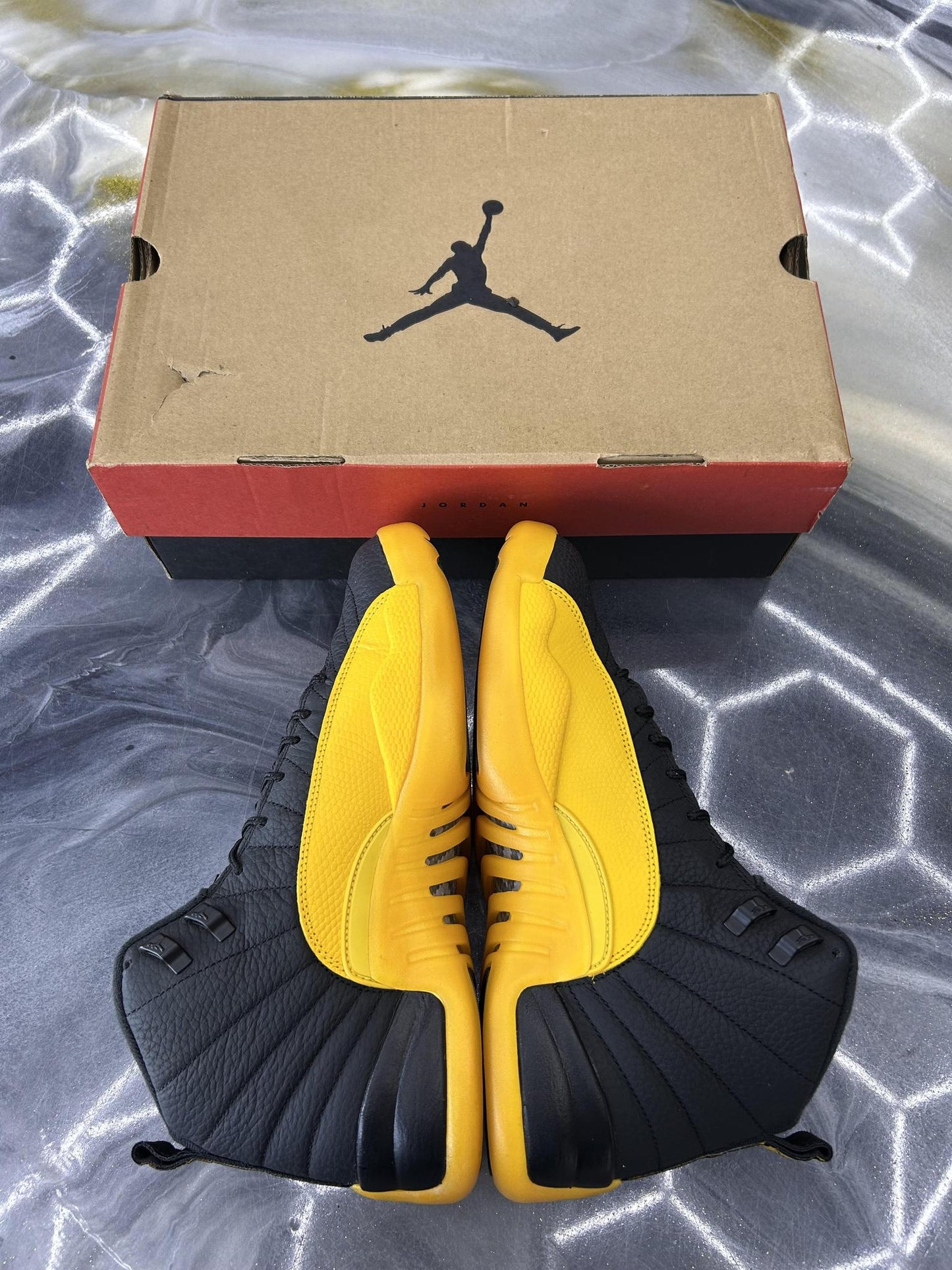 Jordan 12 "University Gold" Used Size 10