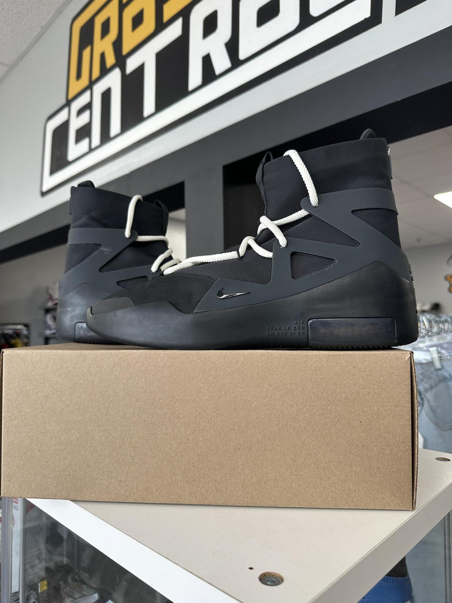 Nike "Fear of God 1 Black" Size 11