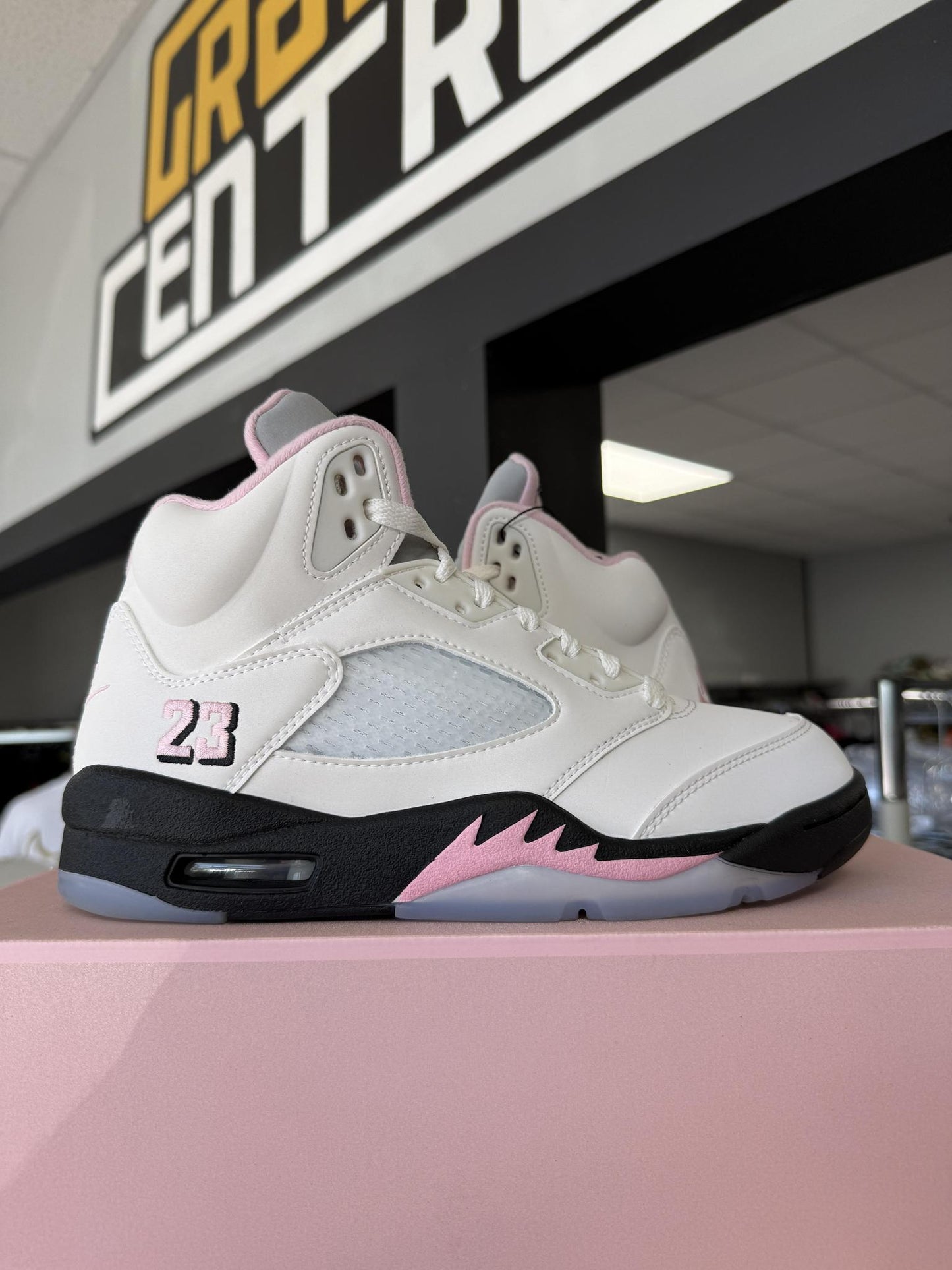 Jordan 5 "Soft Pink" Used Size 7Y/8.5W