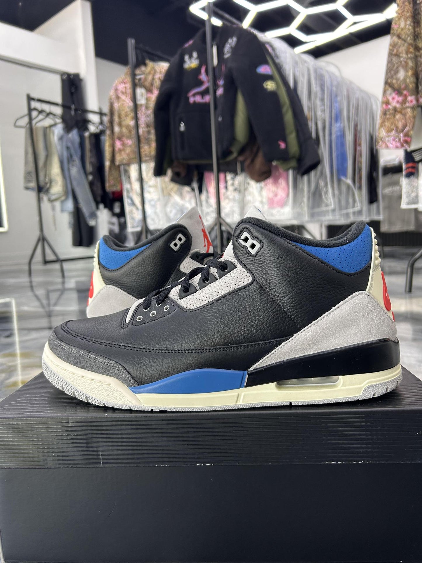 Jordan 3 "Rare Air" Used Size 13