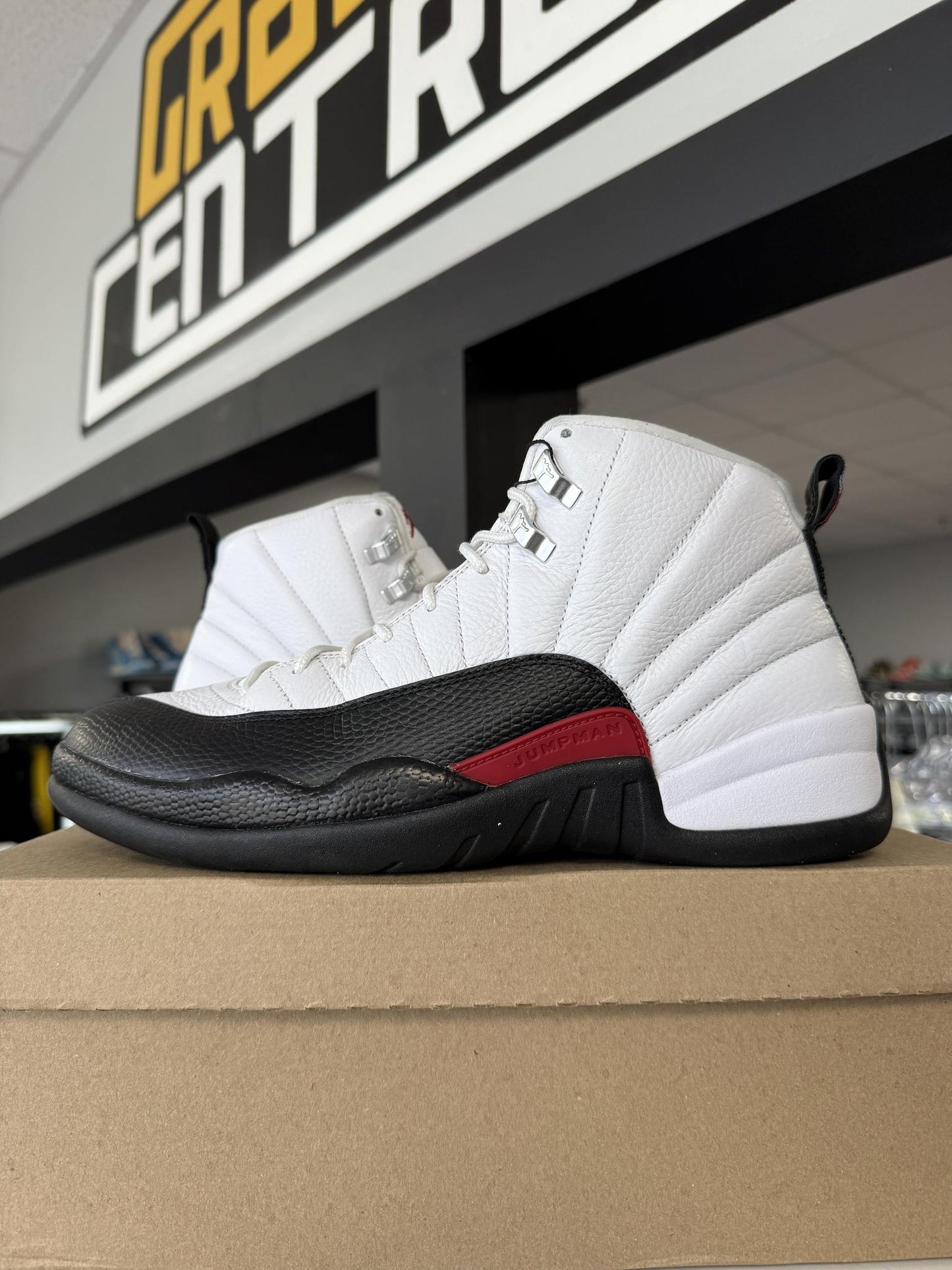 Jordan 12 Red Taxi Used Size 11