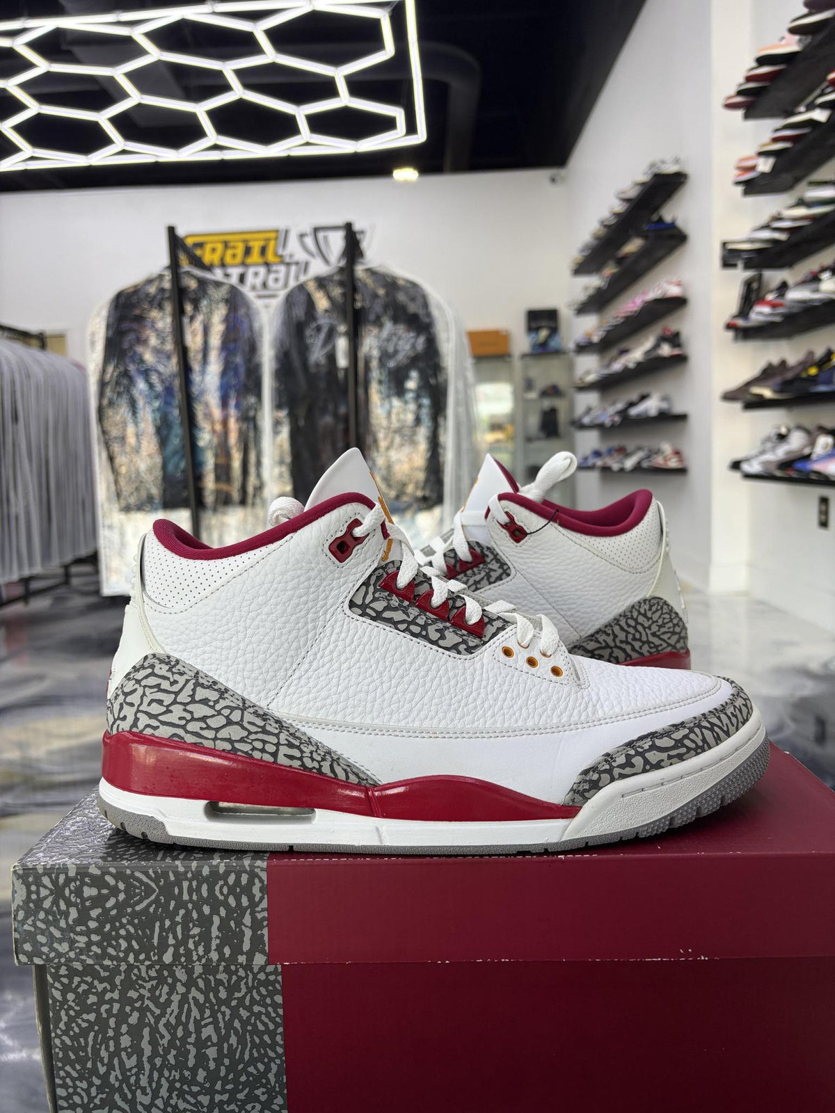 Jordan 3 "Cardinal" Used Size 11