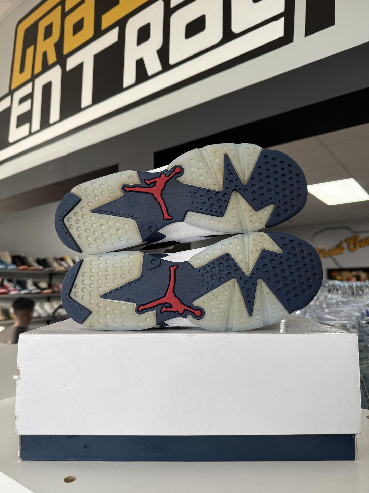 Jordan 6 "Olympic" Used Size 7Y/8.5W