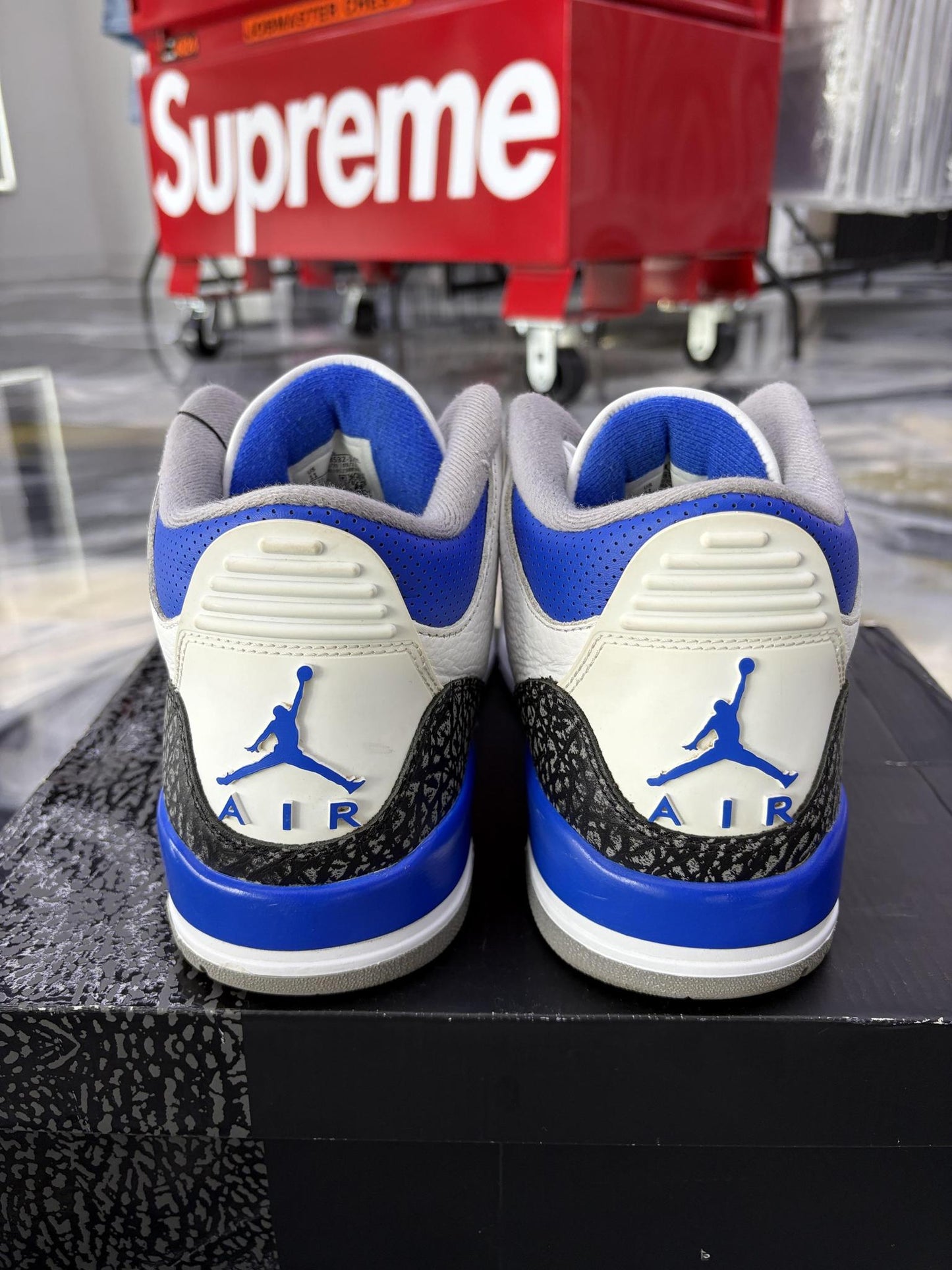 Jordan 3 "Racer Blue" Used Size 11