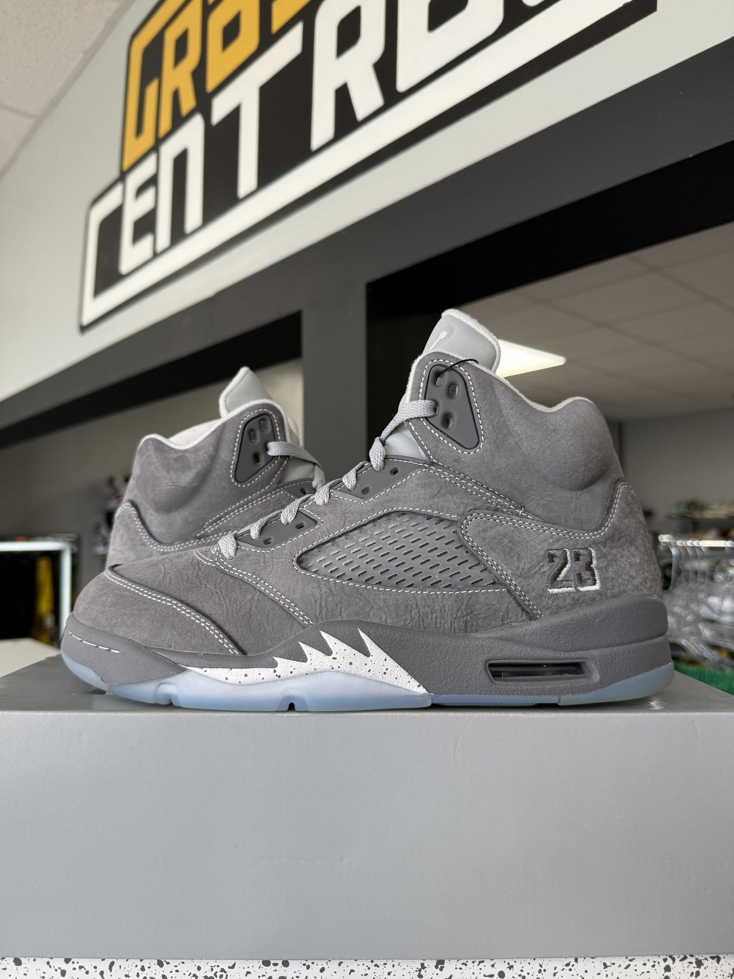 Jordan 5 "Wolf Grey" Used Size 9.5