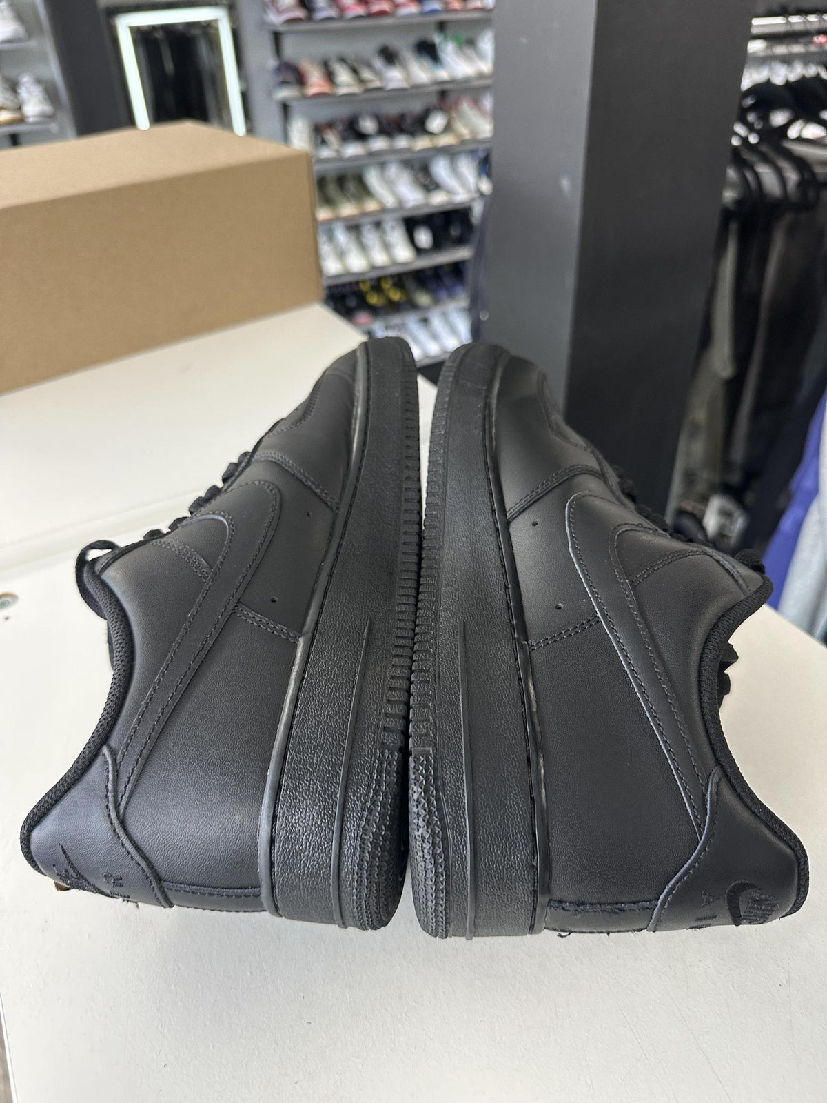 Nike Air Force 1 Low "Black" 10.5 Used