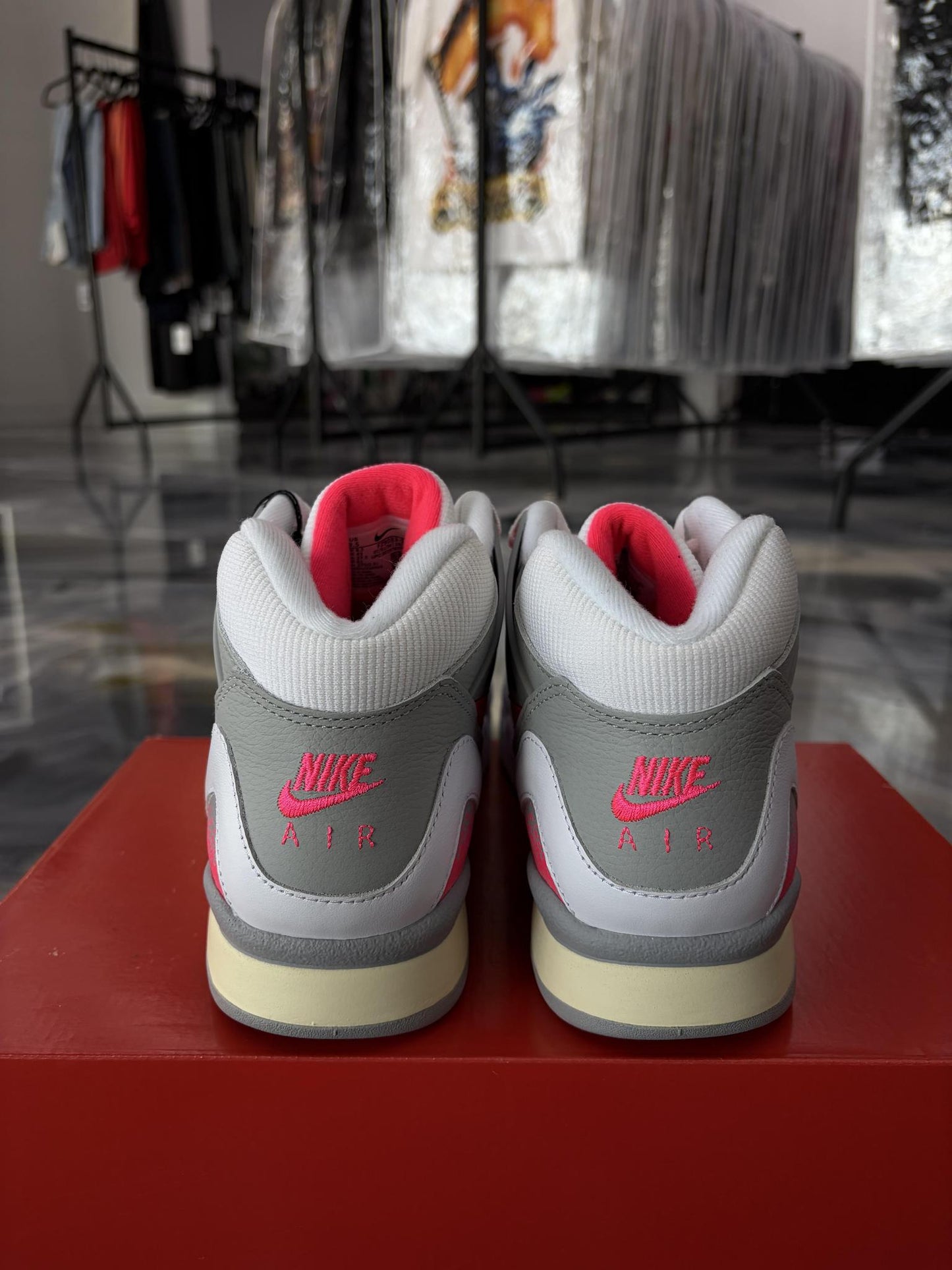 Nike Air Tech Challenge "Racer Pink" Used Size 9.5