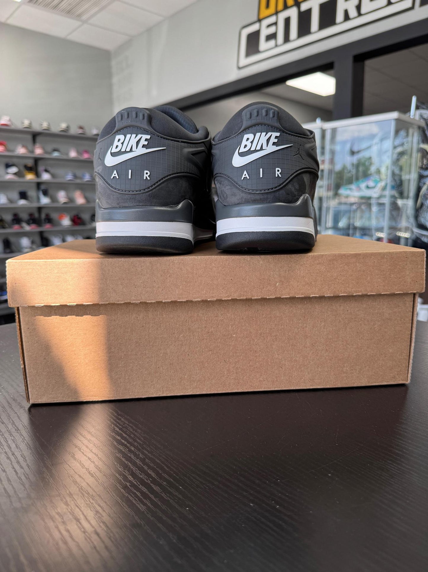 Jordan 4 RM "Dark Concrete" Used Size 12