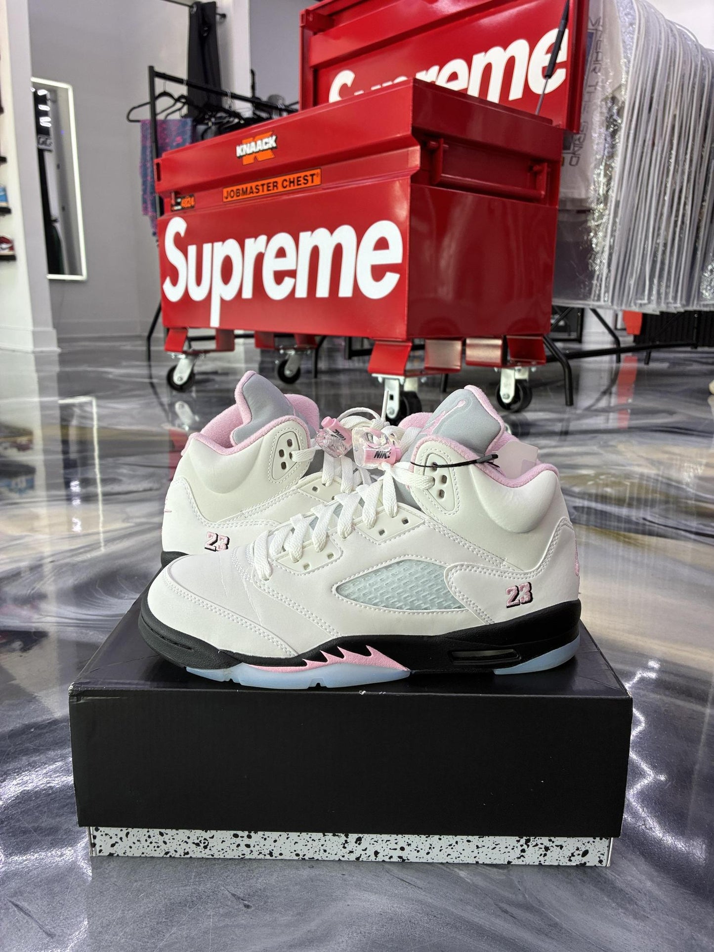 Jordan 5 "Medium Soft Pink" Used Size 7Y/8.5W