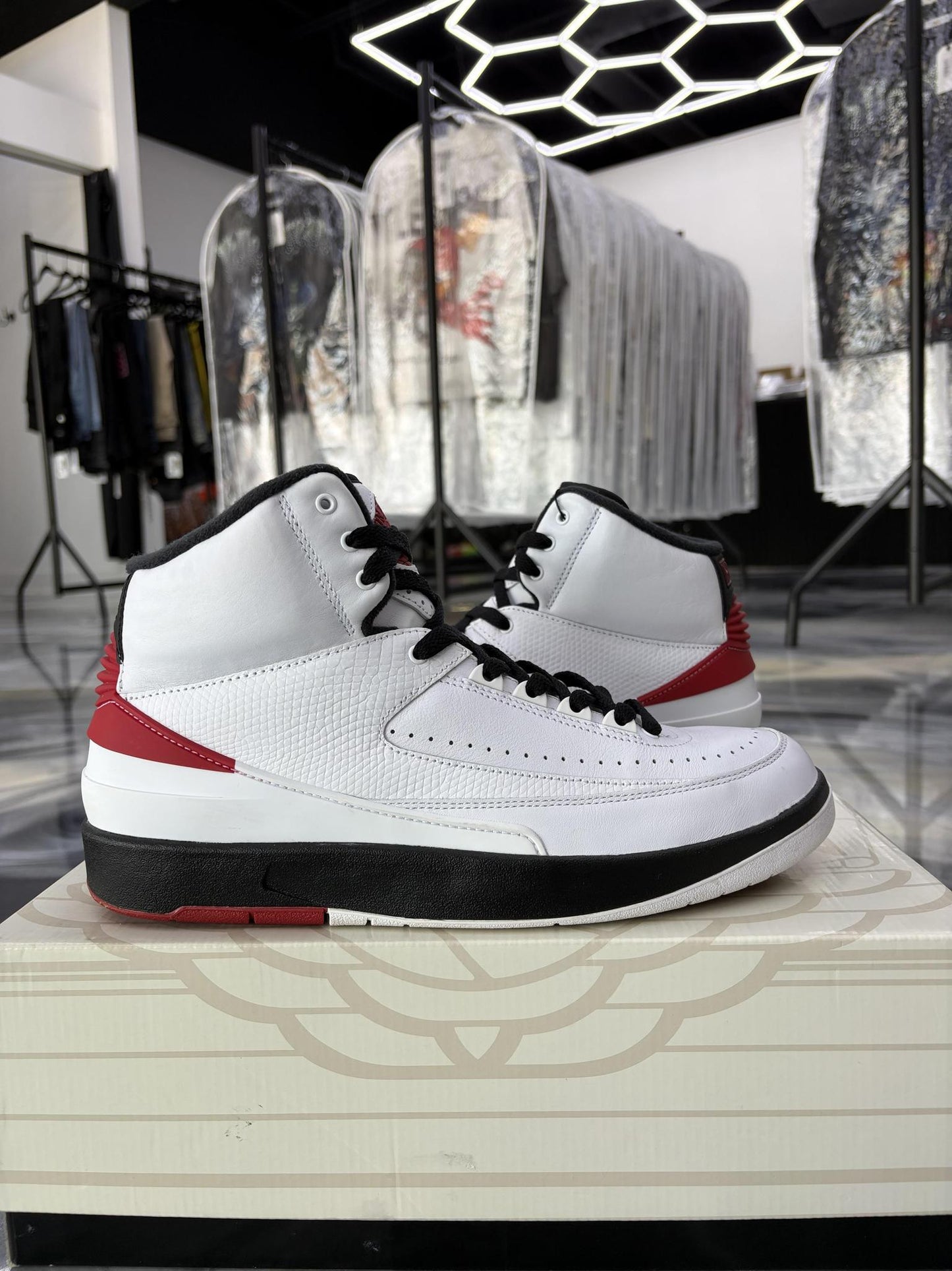 Jordan 2 "Chicago" Used Size 10