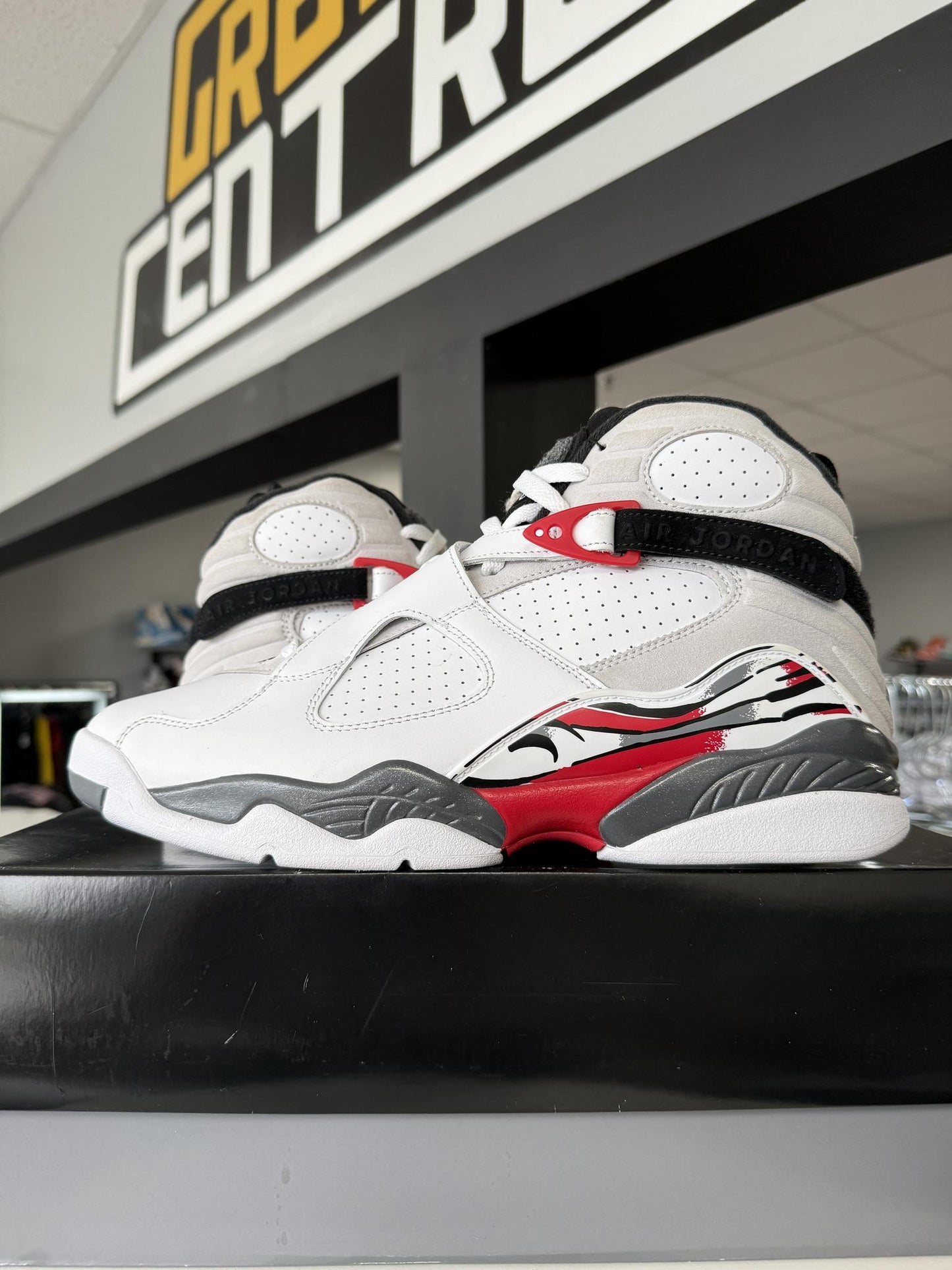 Jordan 8 "Bugs Bunny" Used Size 11