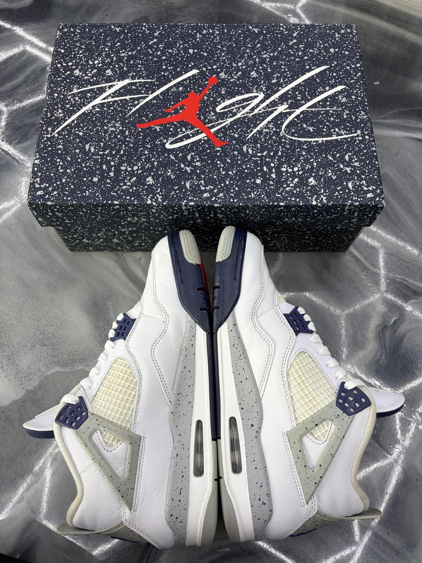 Jordan 4 "Midnight Navy" Used Size 9