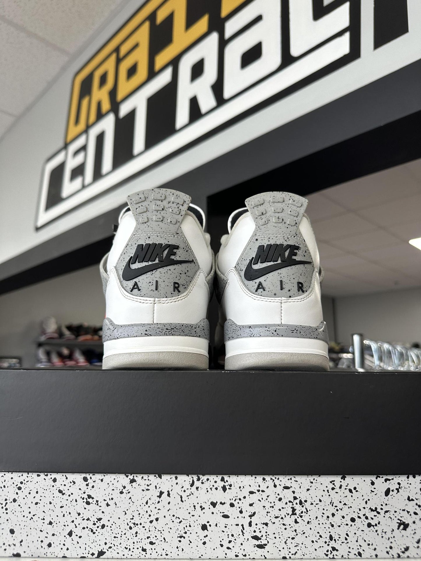 Jordan 4 "White Cement" Size 11