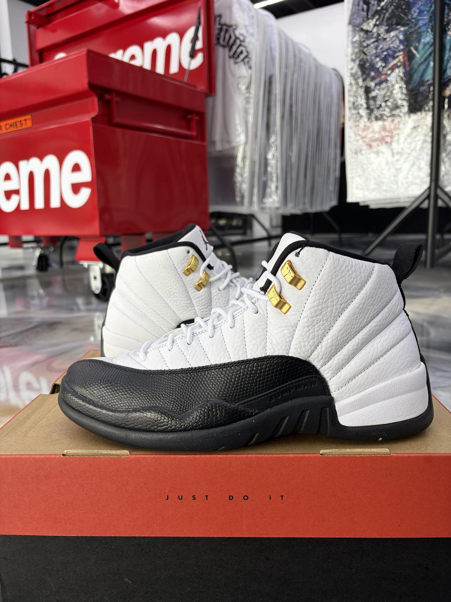 Jordan 12 "Taxi" Used Size 10.5