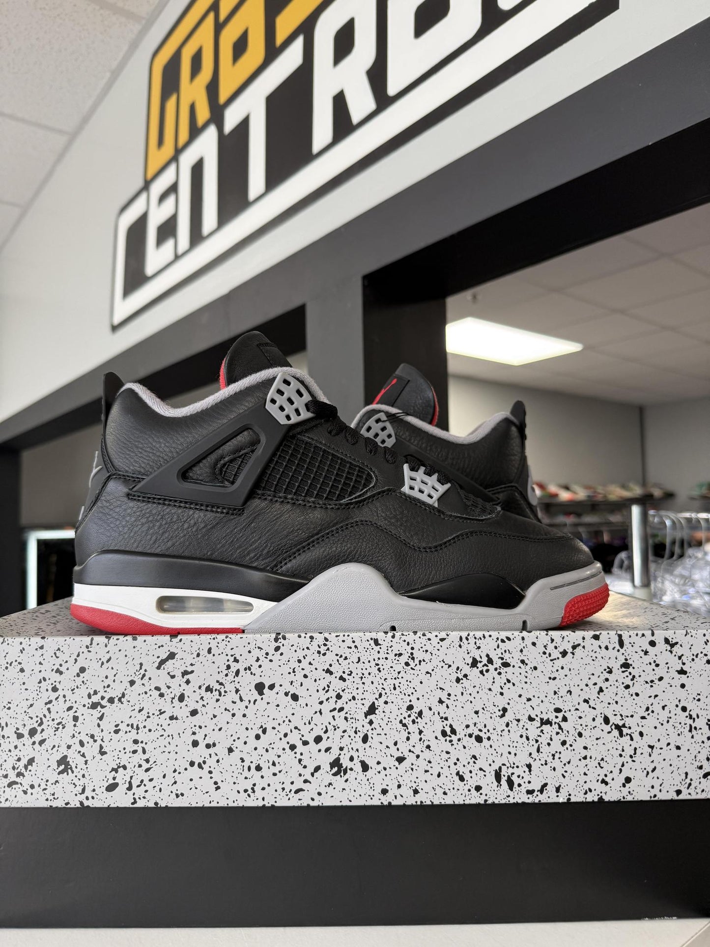Jordan 4 "Bred Reimagined" Used Size 11.5
