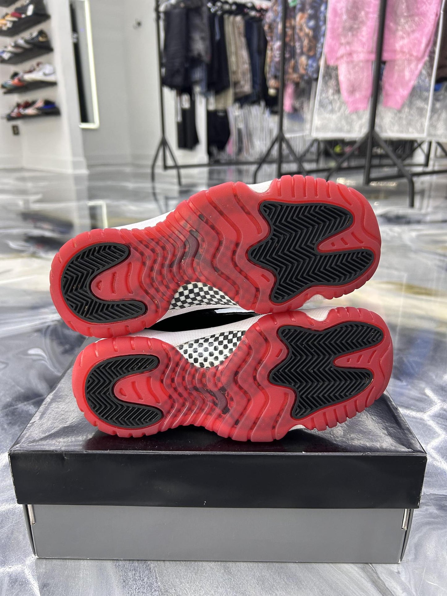 Jordan 11 Bred Used Size 4.5Y/6W