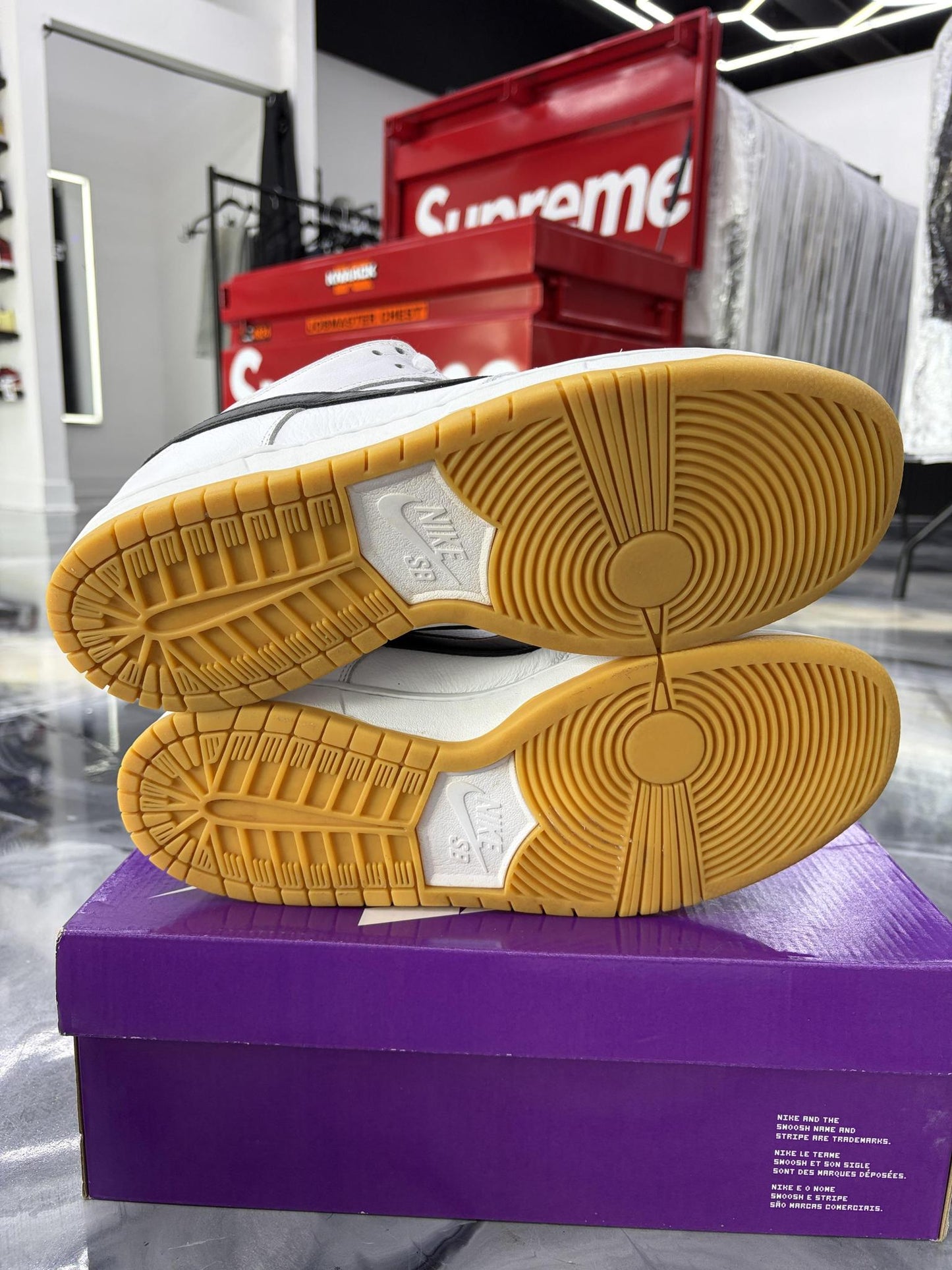 Nike SB Dunk Low "White Gum" Used Size 13