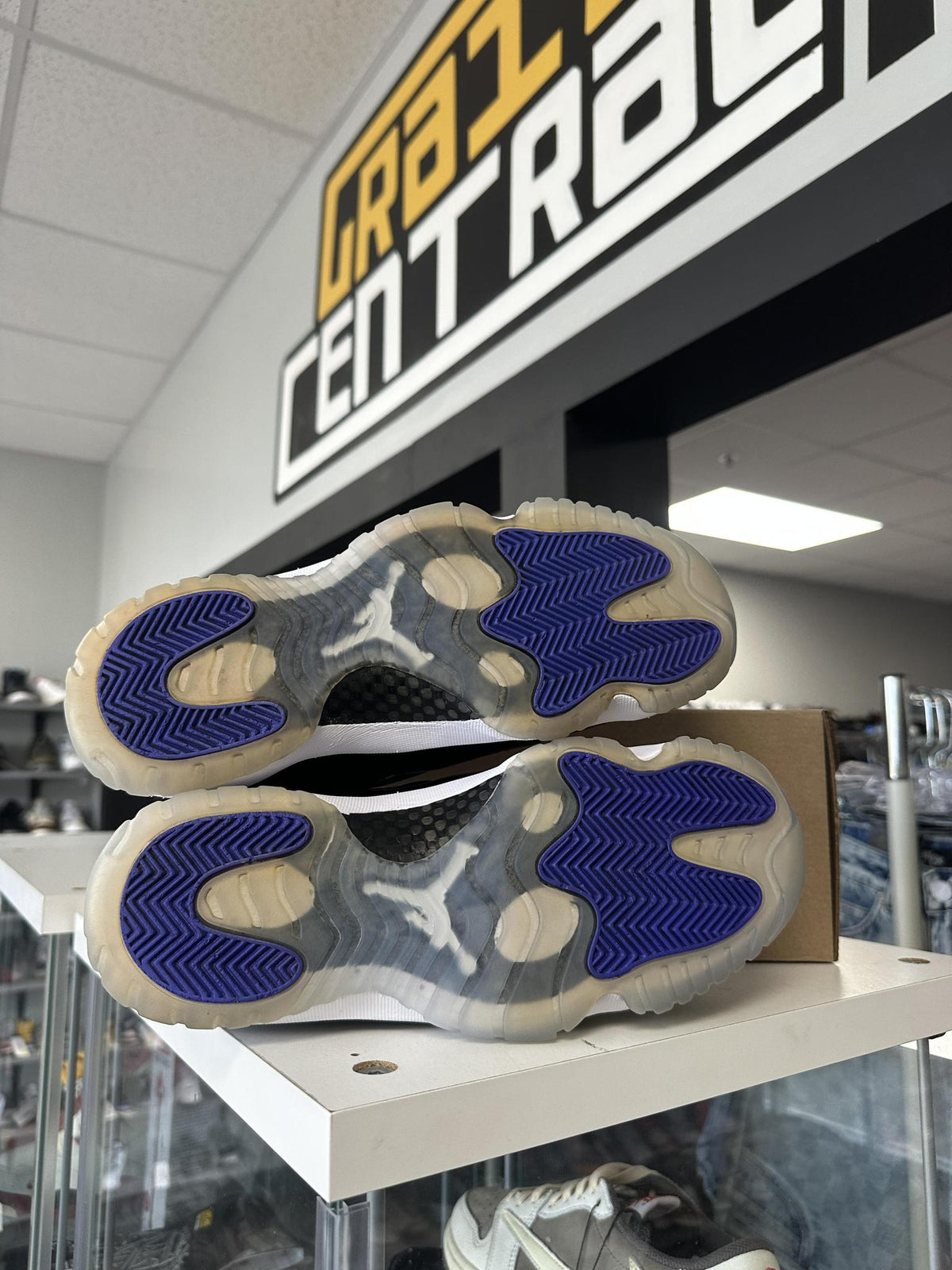 Jordan 11 Concord Used