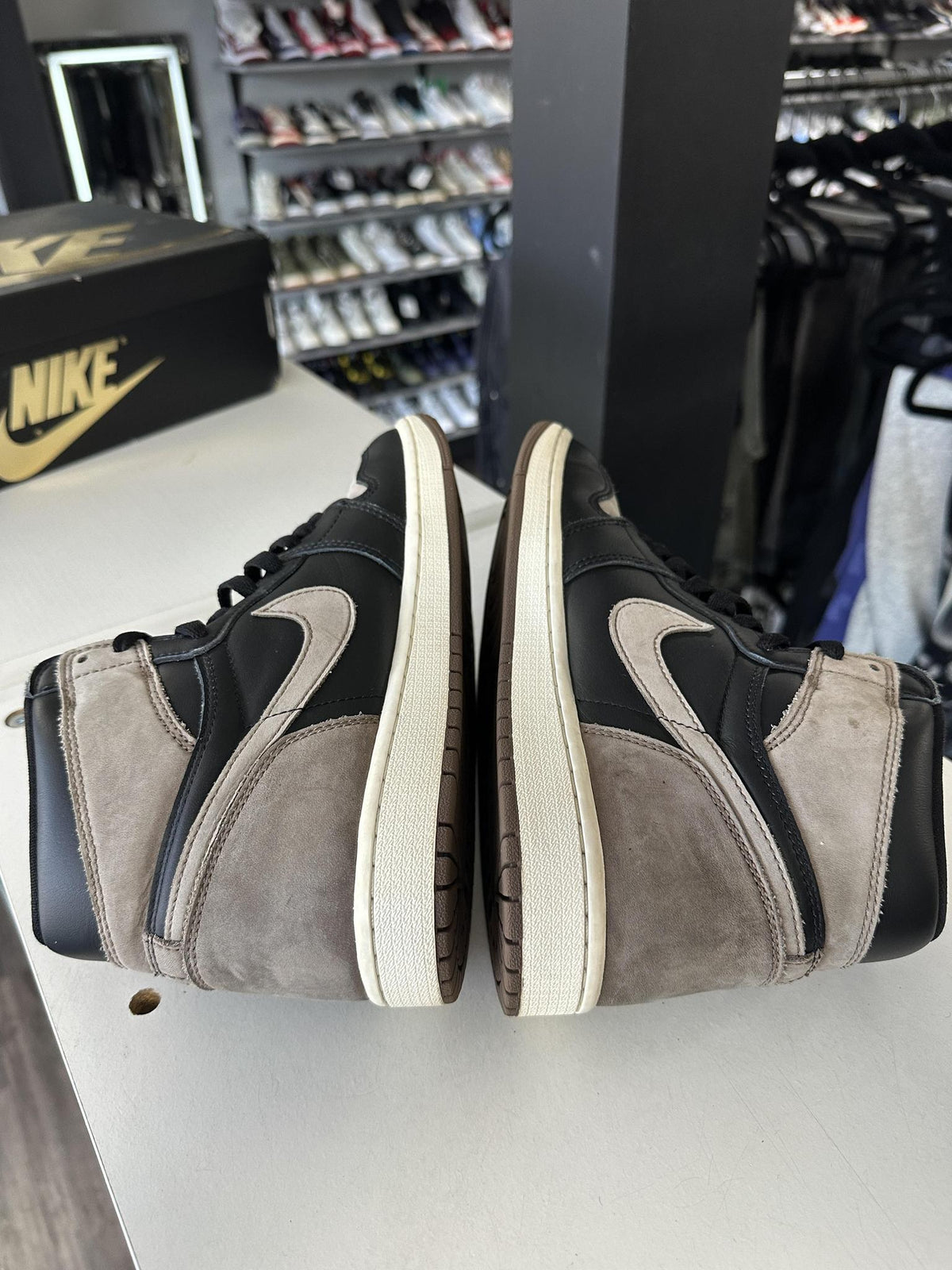 Jordan 1 "Palomino" 9.5 Used