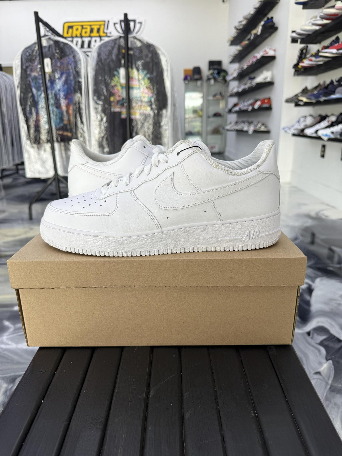 Nike Air Force One Low "White" Used Size 12