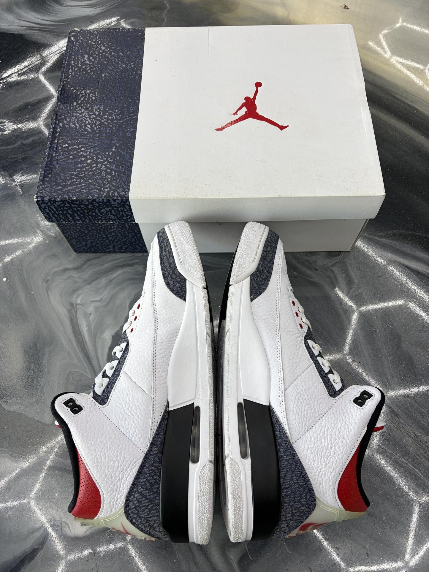 Jordan 3 "Fire Red Denim" Used Size 13