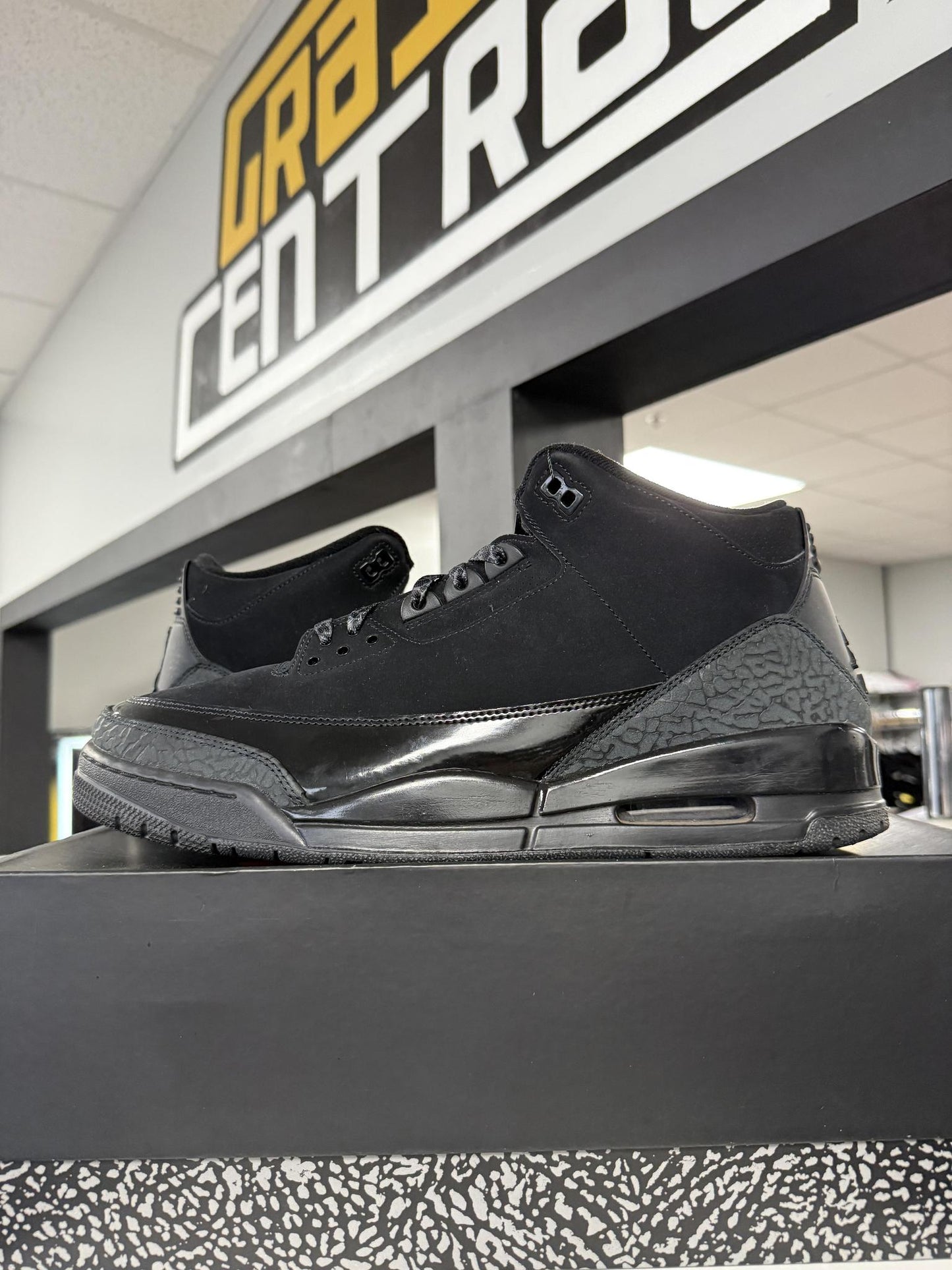 Jordan 3 "Black Cat" Used Size 15