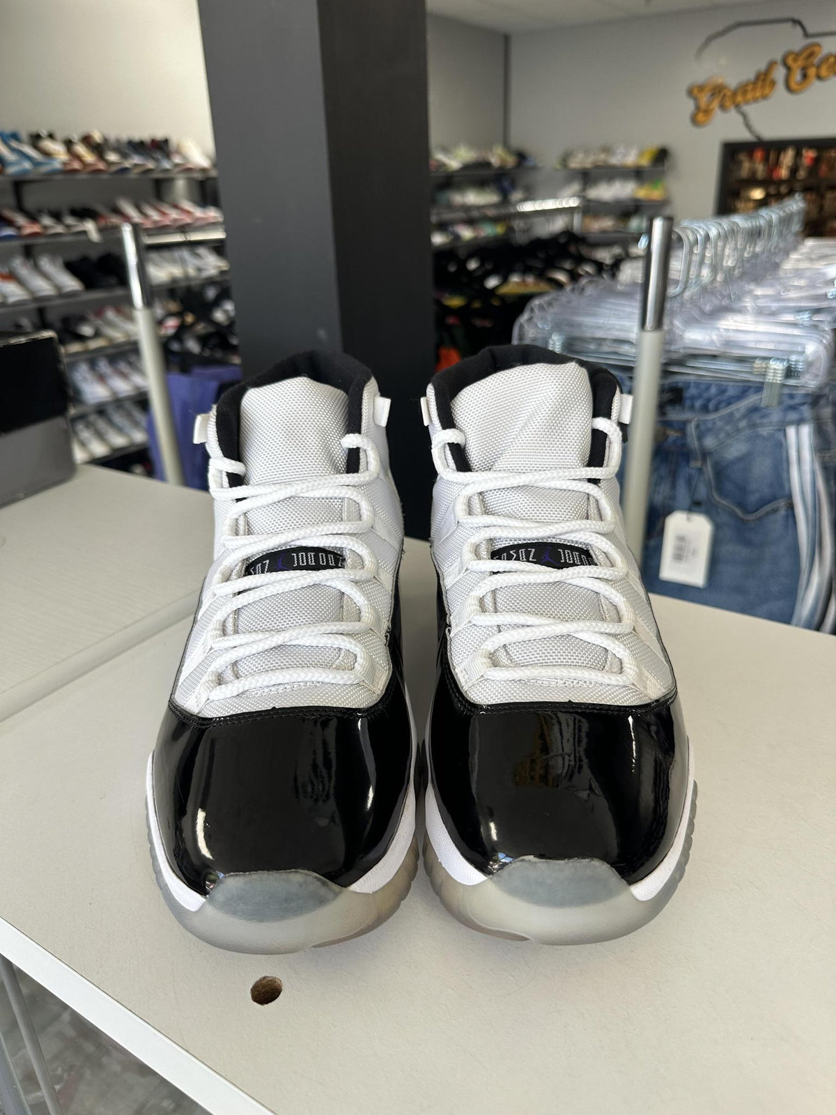 Jordan 11 "Concord" Used Size 11