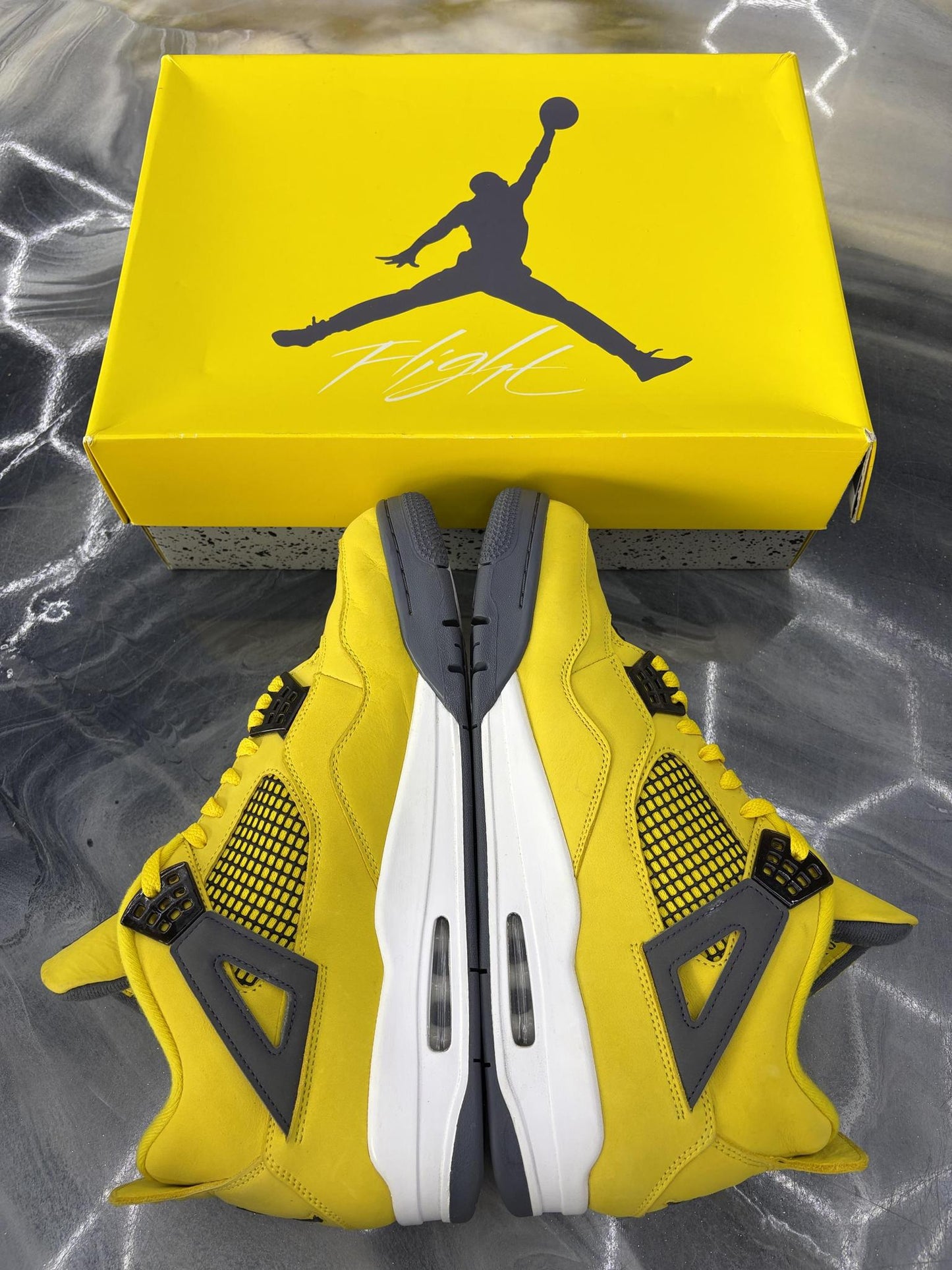 Jordan 4 "Lightning" Used Size 13