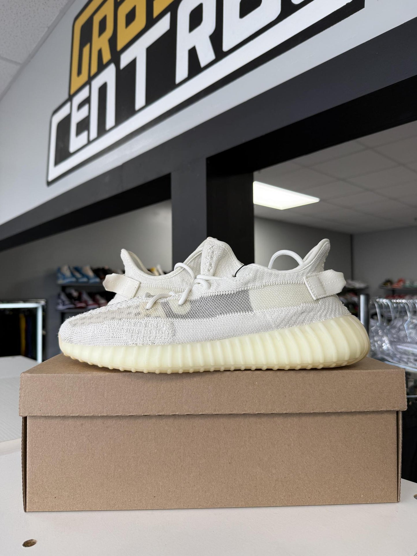Yeezy 350 V2 "Bone" Used Size 10
