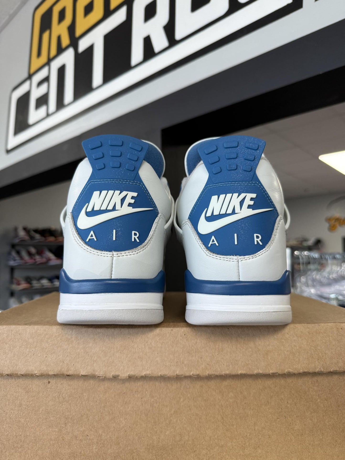 Jordan 4 "Military Blue" Used Size 13