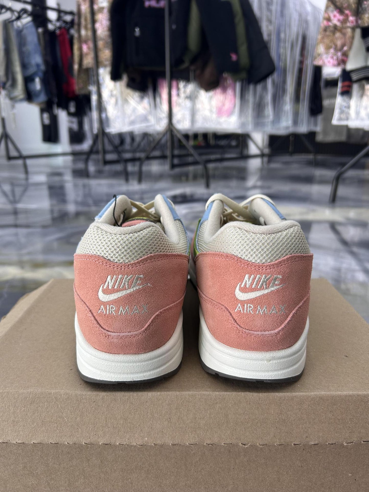 Nike Air Max 1 "Madder Root" Used Size 15