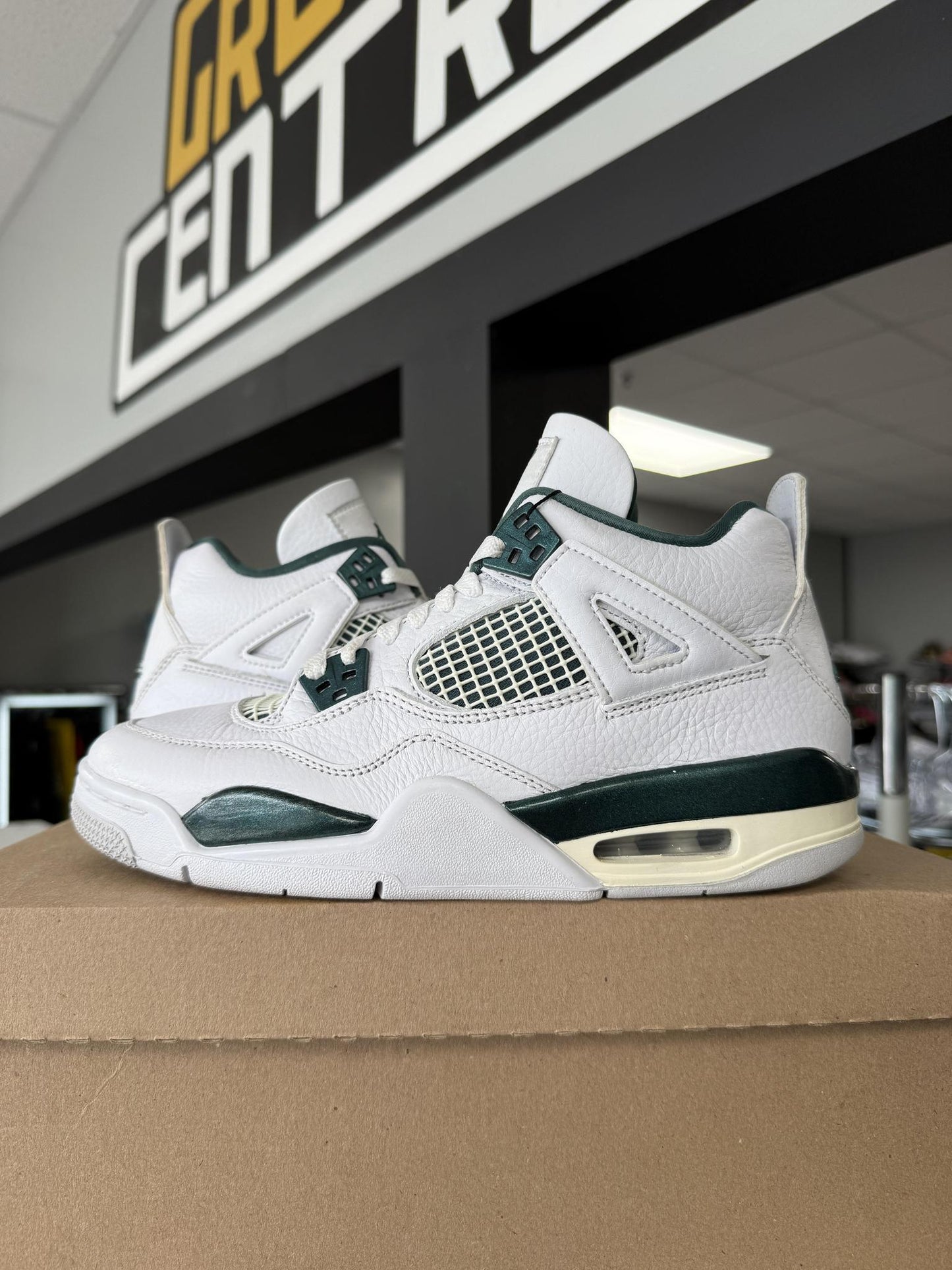Jordan 4 "Oxidized Green" Used Size 7Y/8.5W