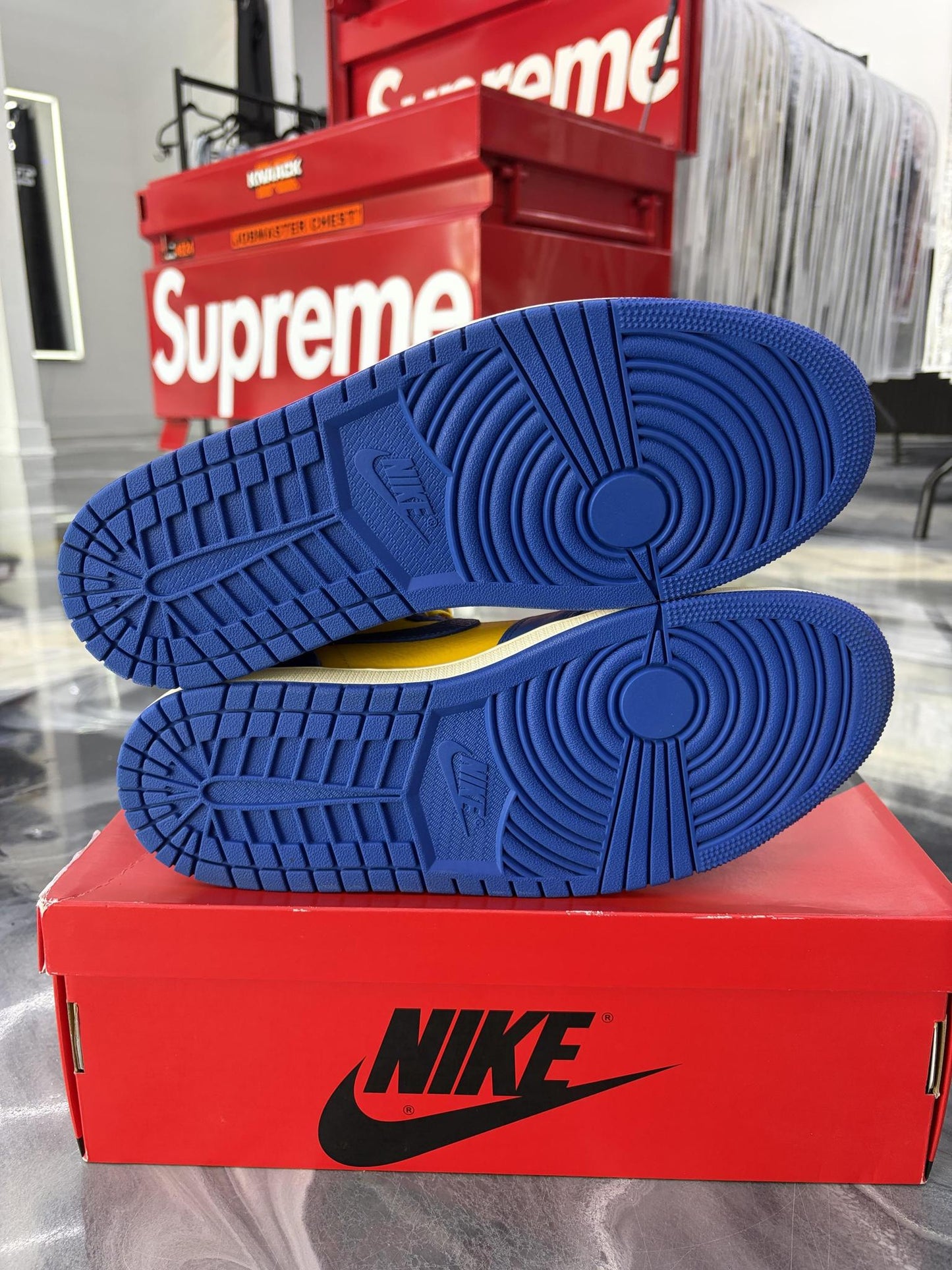 Jordan 1 "Laney" Used Size 12
