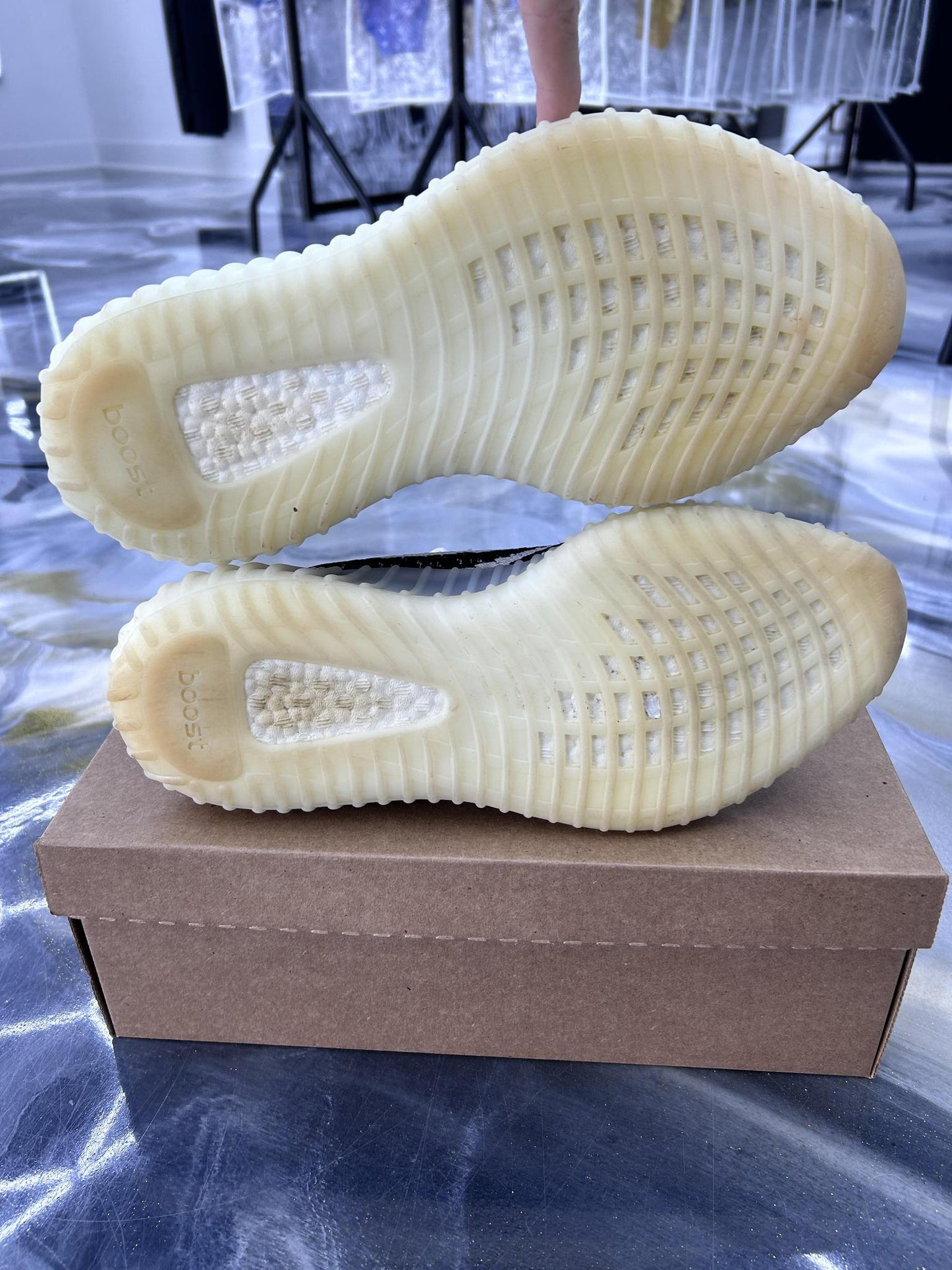 Yeezy 350 "Zebra" Used Size 10.5