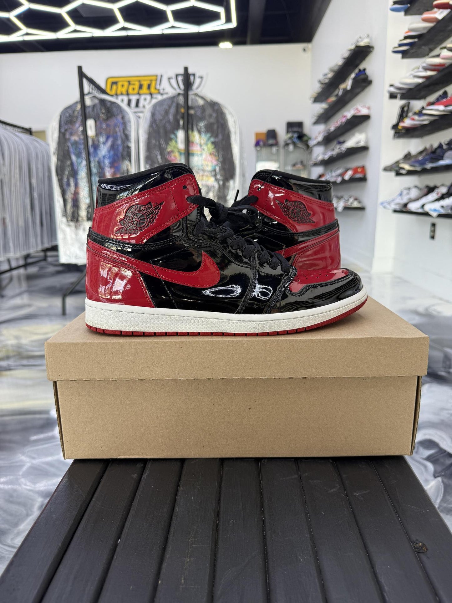 Jordan 1 "Patent Bred" Used Size 10