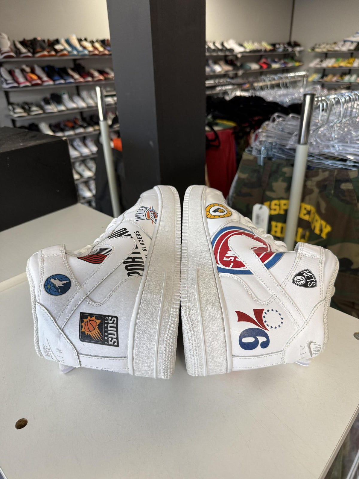 Nike AF1 Mid x Supreme "White" Used Size 12