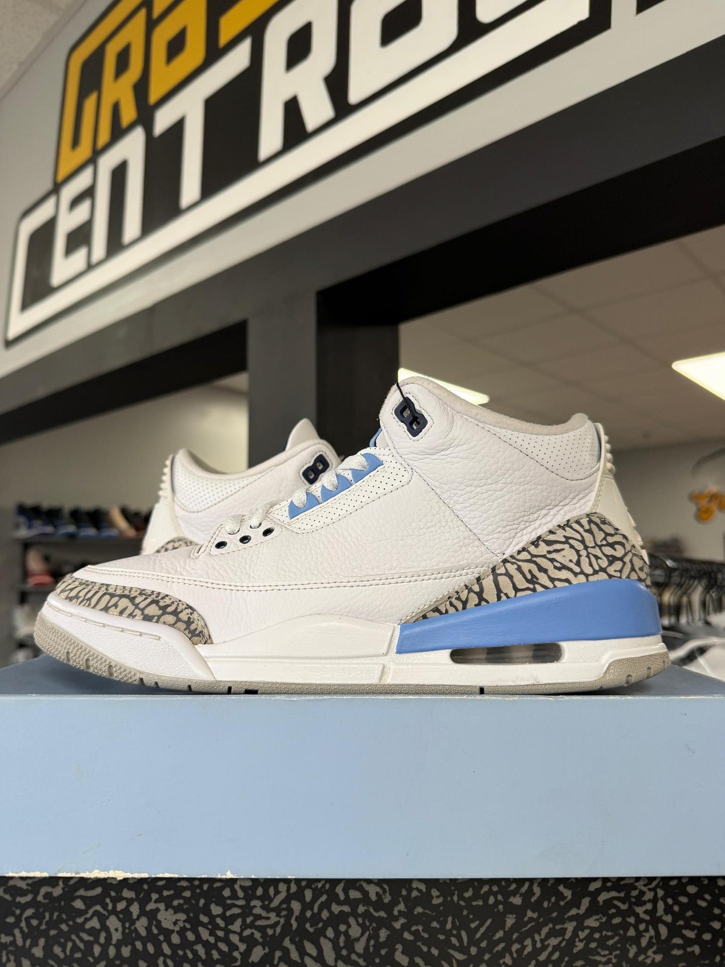 Jordan 3 "UNC" Used Size 10
